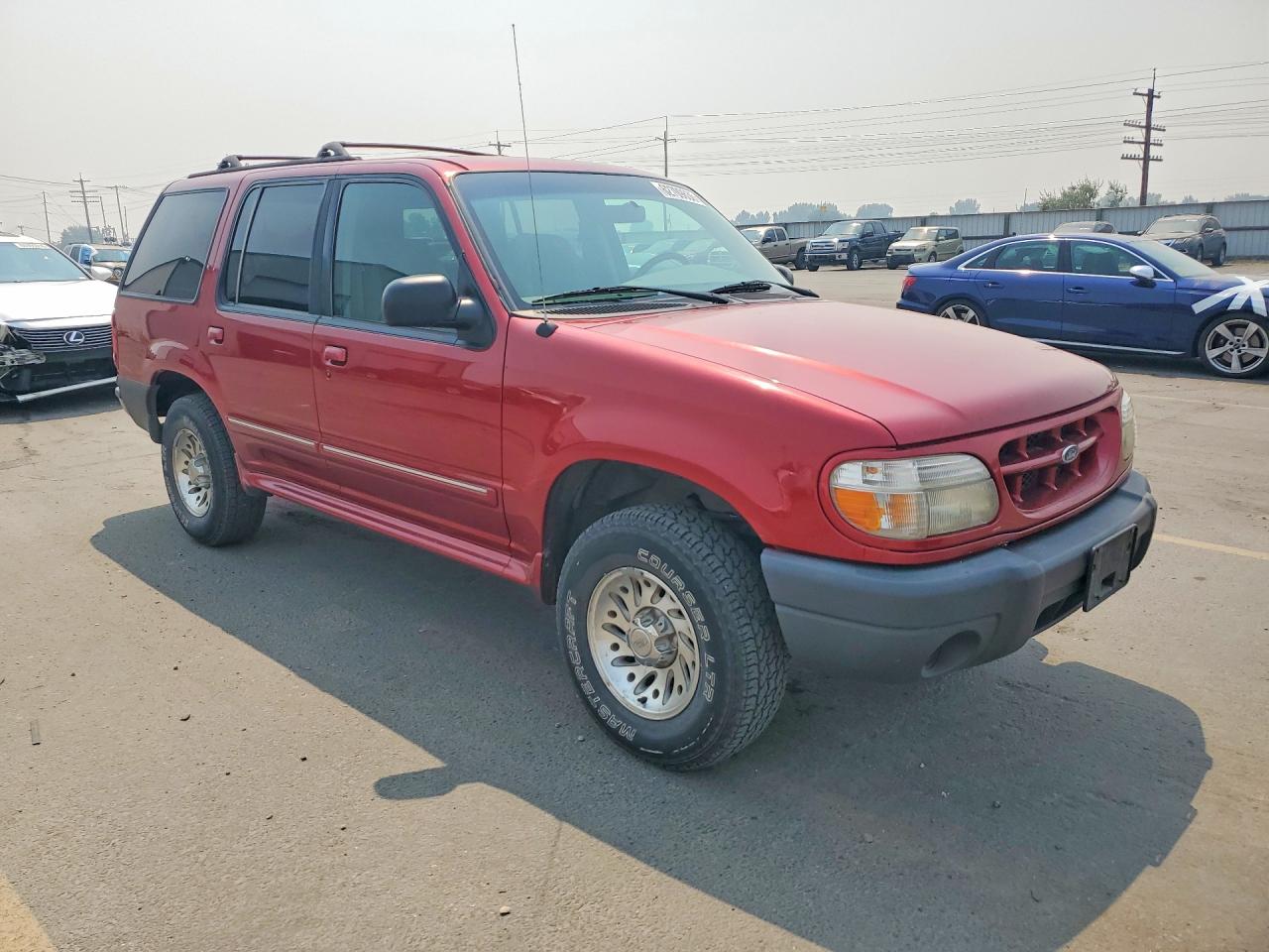 1999 Ford Explorer Maroon vin: 1FMDU34X8XZB06194