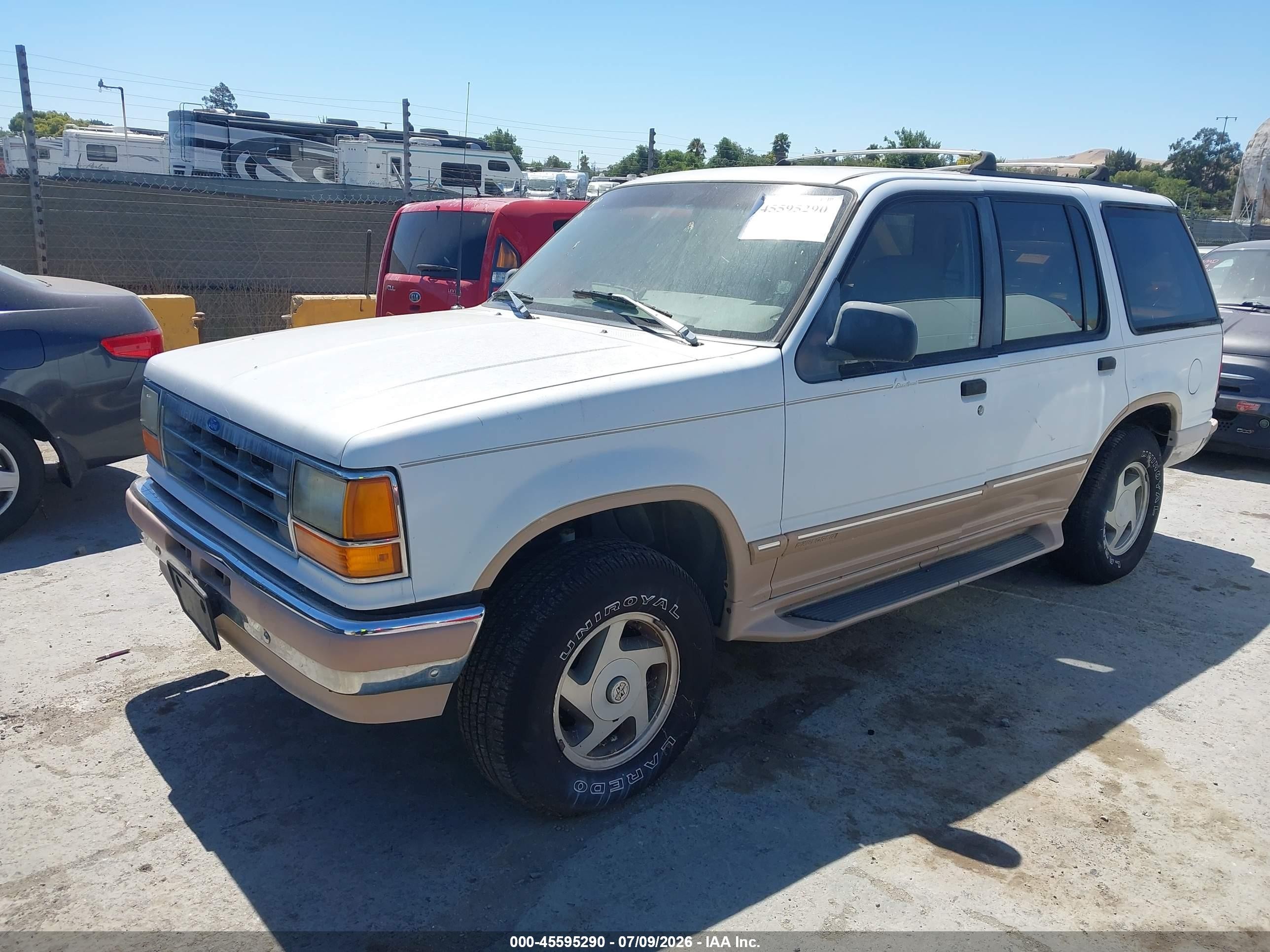 1993 Ford Explorer   White vin: 1FMDU34X9PUB42988