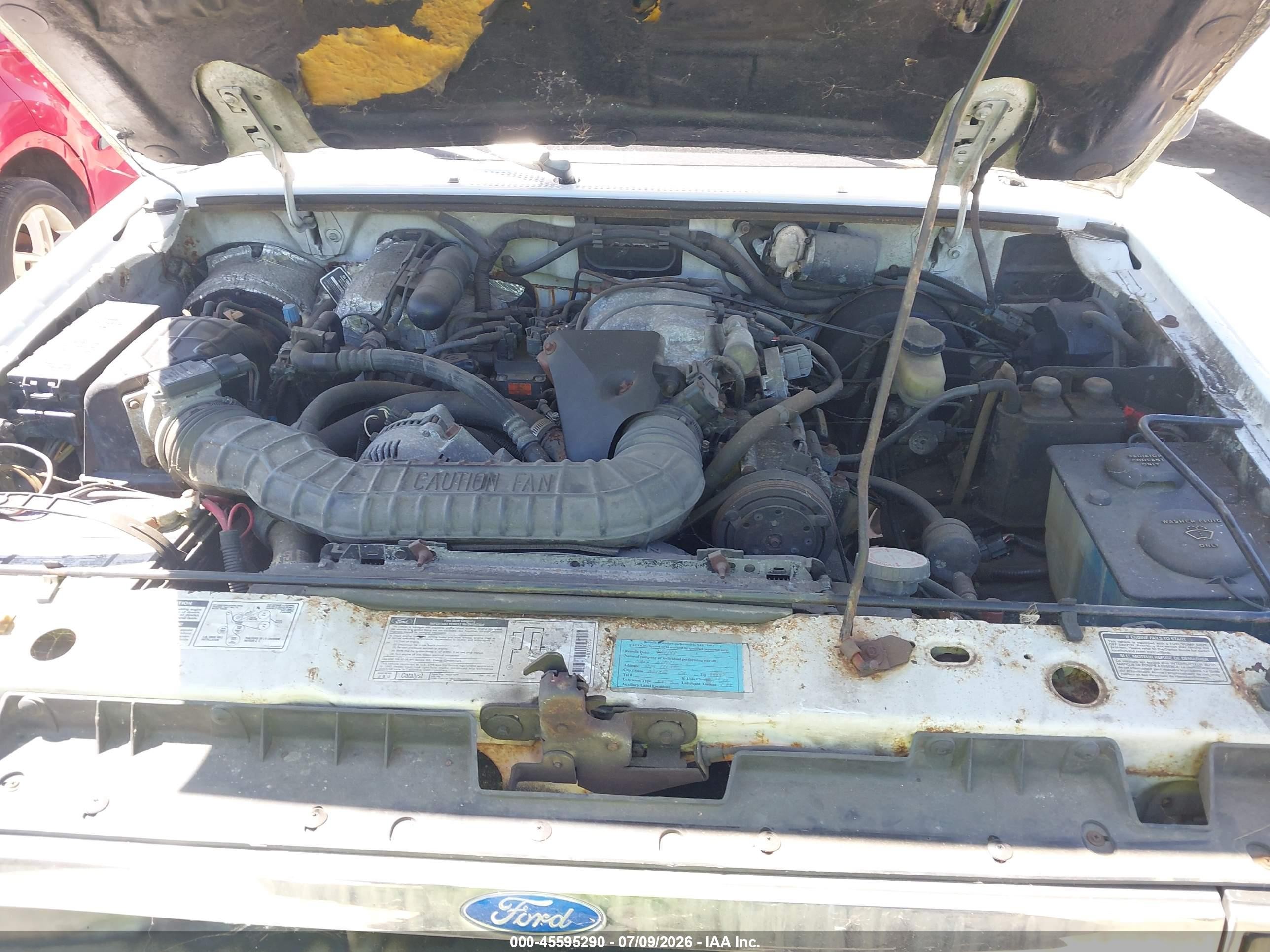 1993 Ford Explorer   White vin: 1FMDU34X9PUB42988