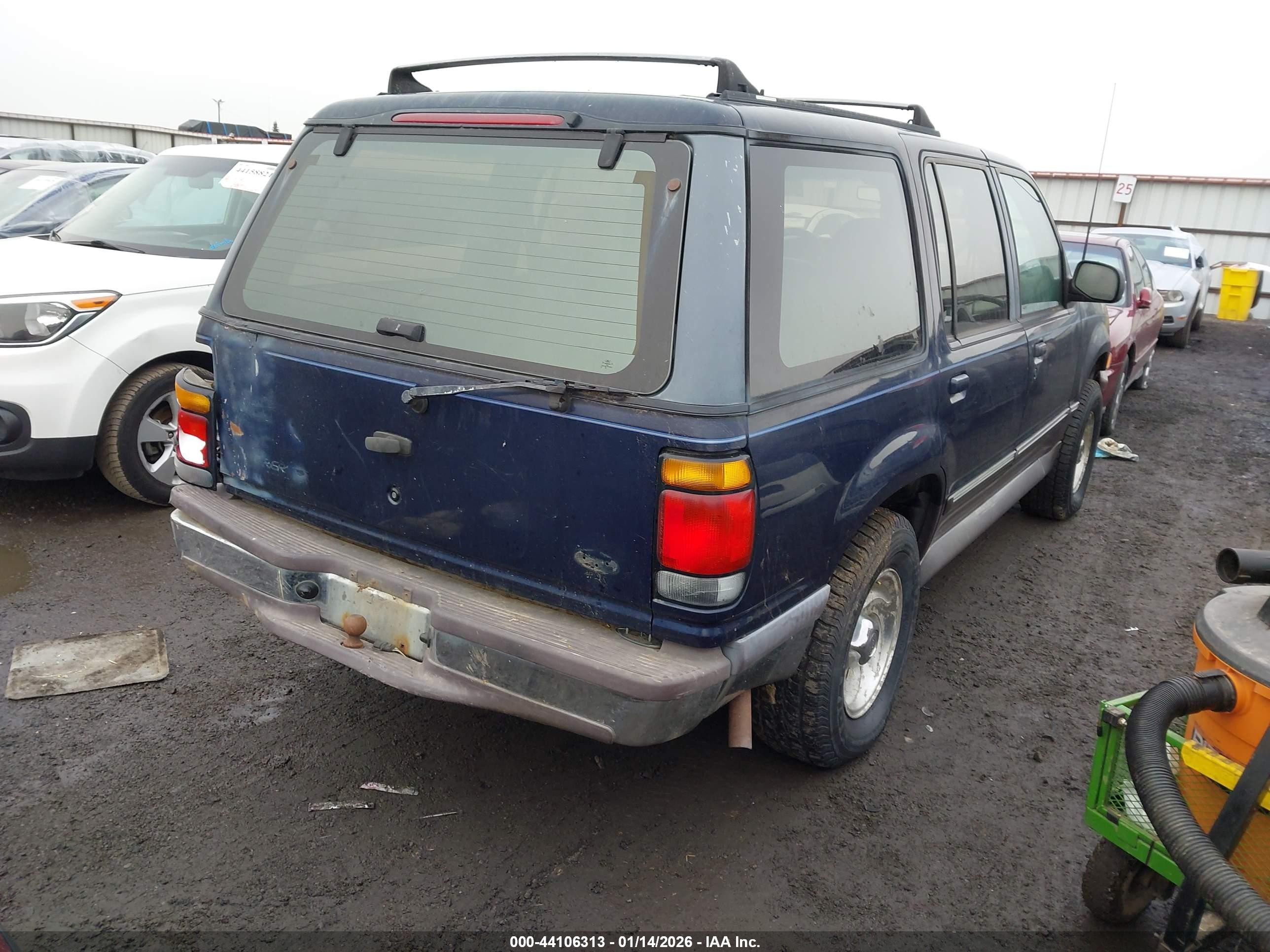 1995 Ford Explorer   Blue vin: 1FMDU34X9SZB24731