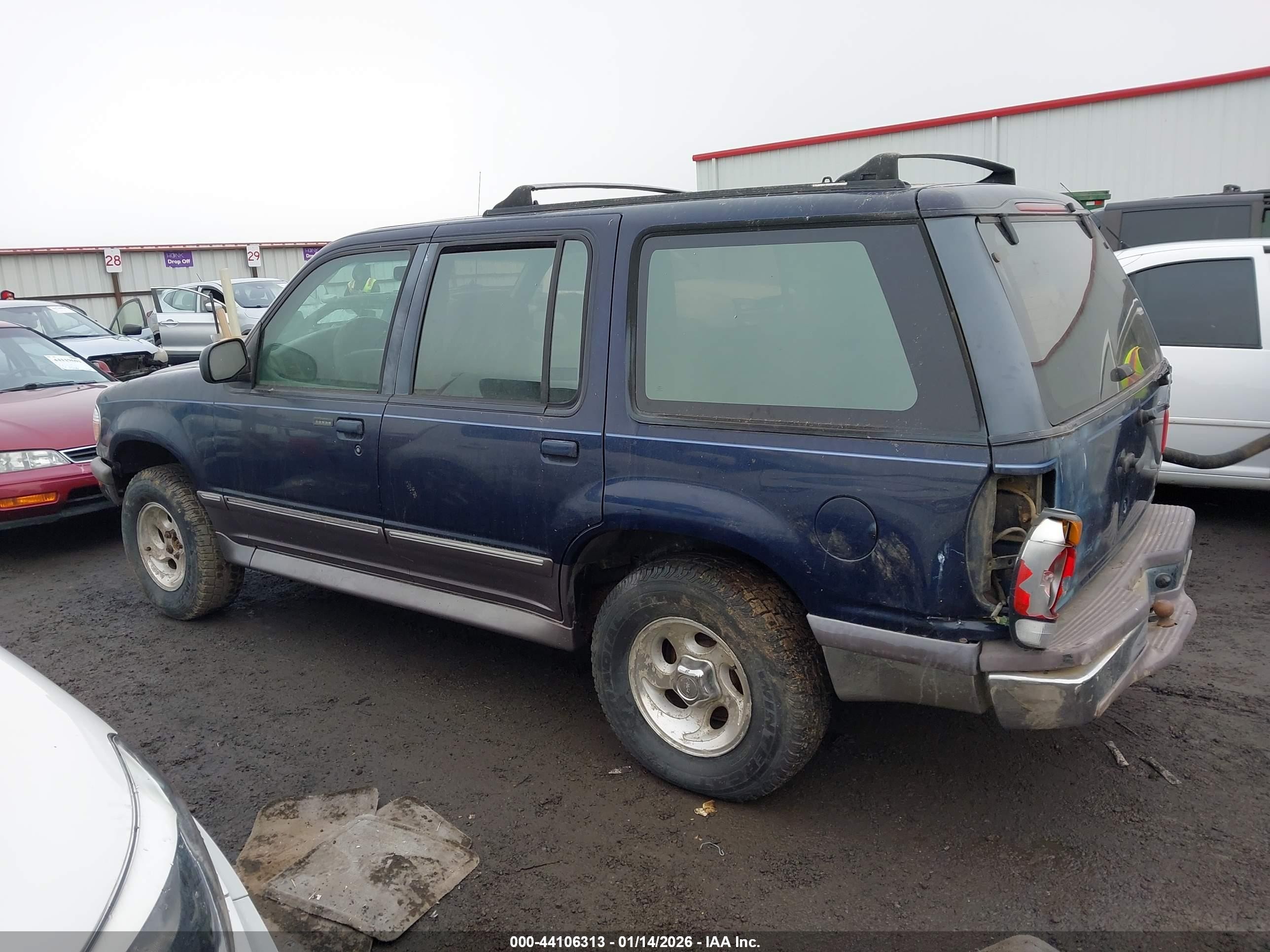 1995 Ford Explorer   Blue vin: 1FMDU34X9SZB24731