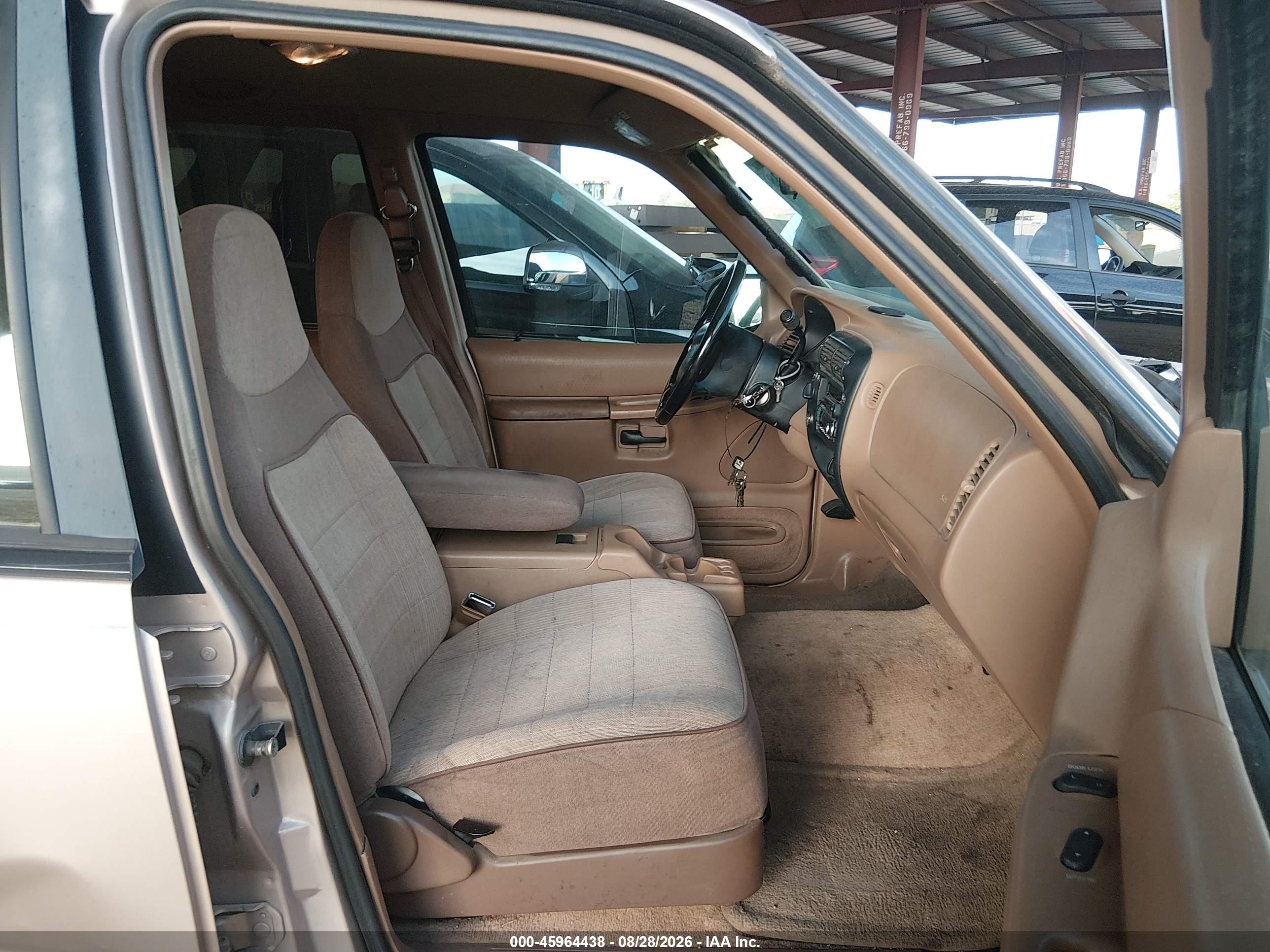 1995 Ford Explorer   Brown vin: 1FMDU34X9SZB26530