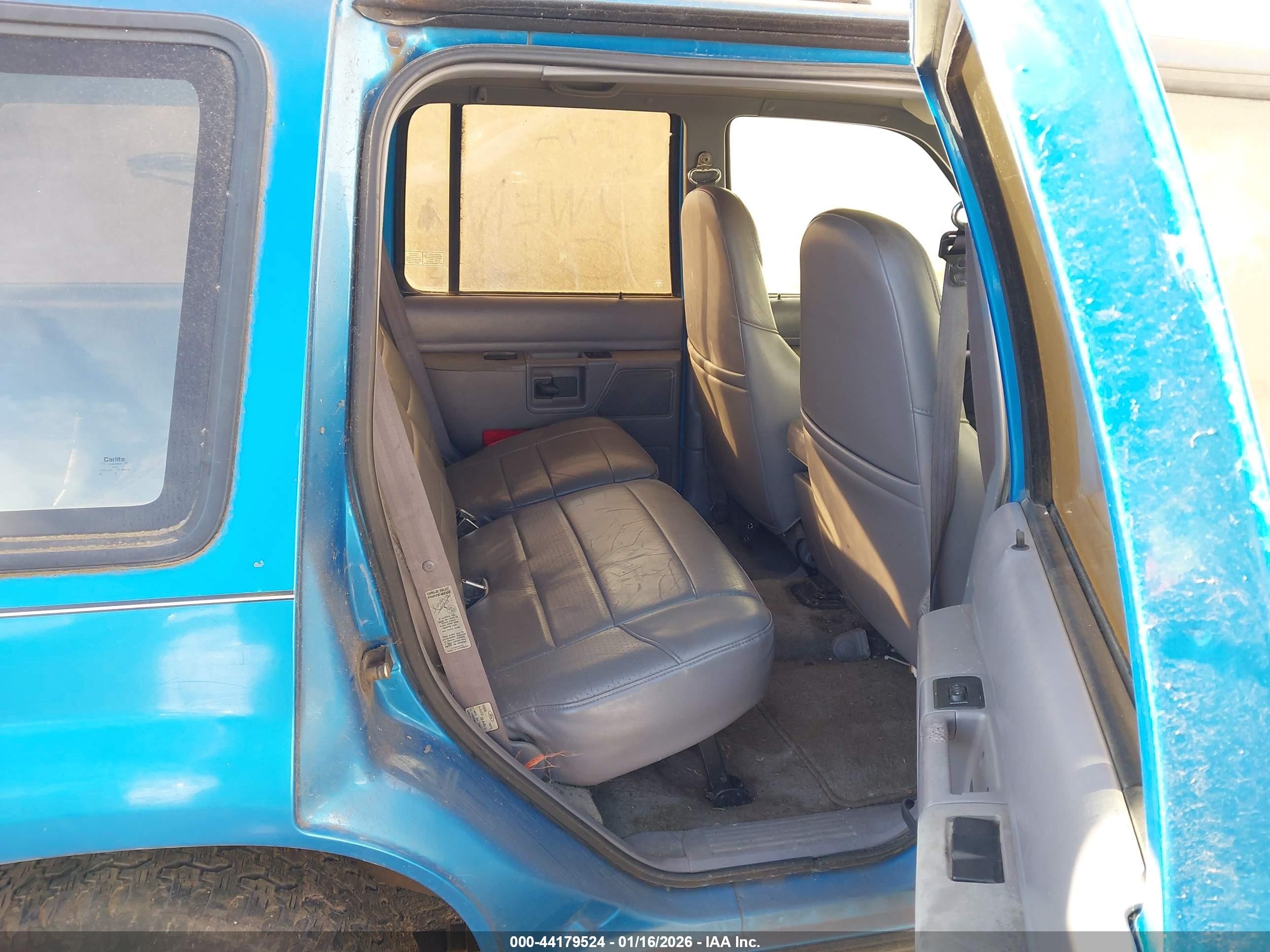 1994 Ford Explorer   Blue vin: 1FMDU34XXRUC46148