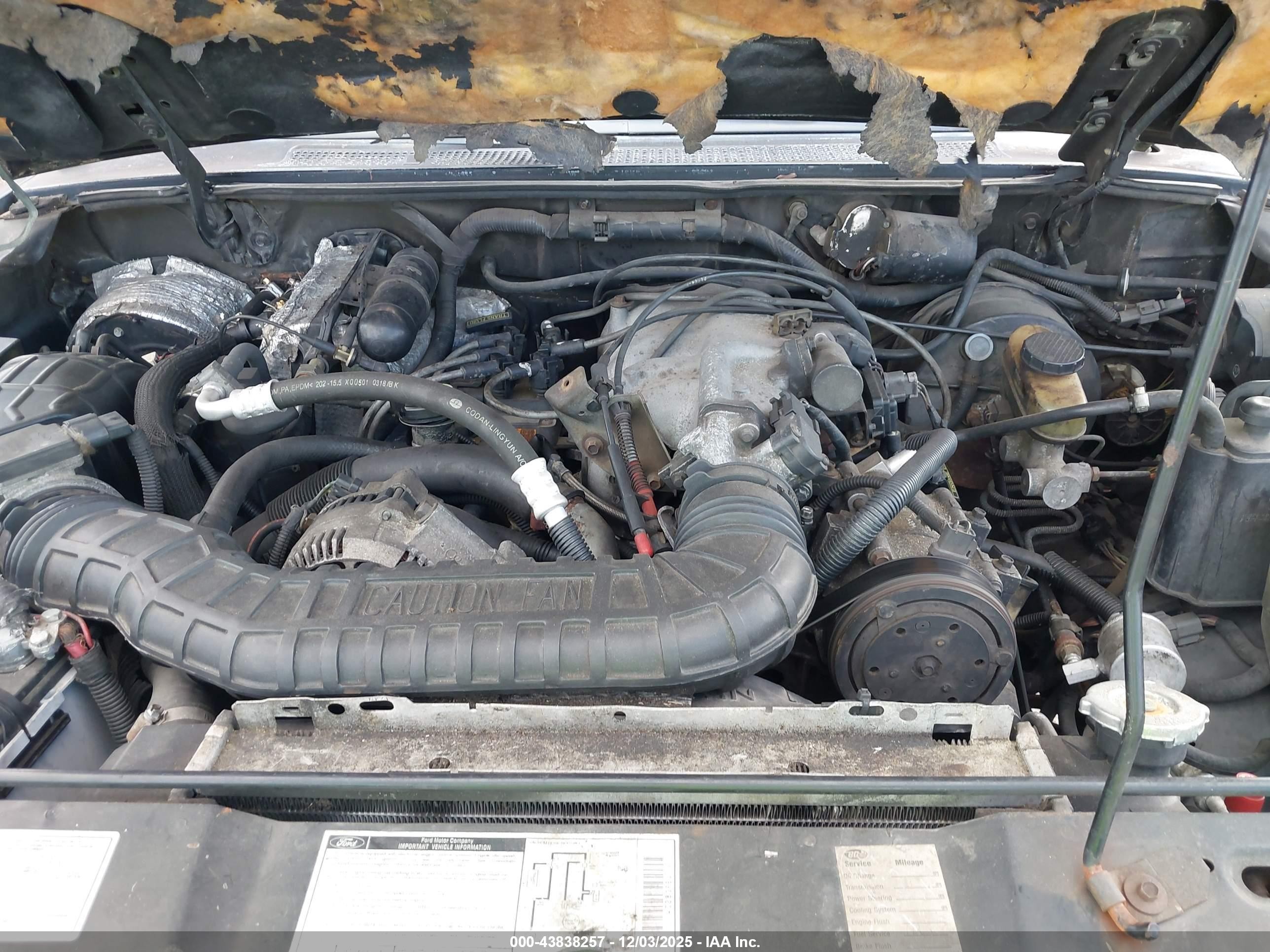 1994 Ford Explorer   Blue vin: 1FMDU34XXRUD86684