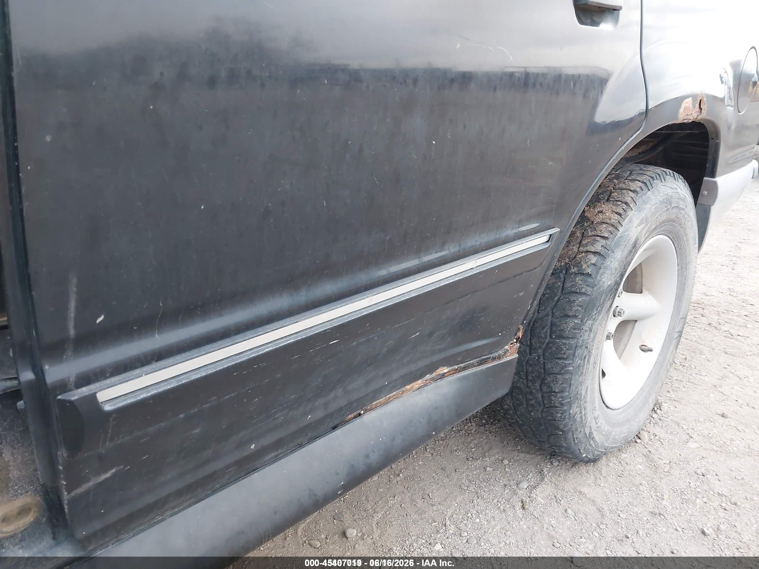 1996 Ford Explorer   Black vin: 1FMDU34XXTUA30243