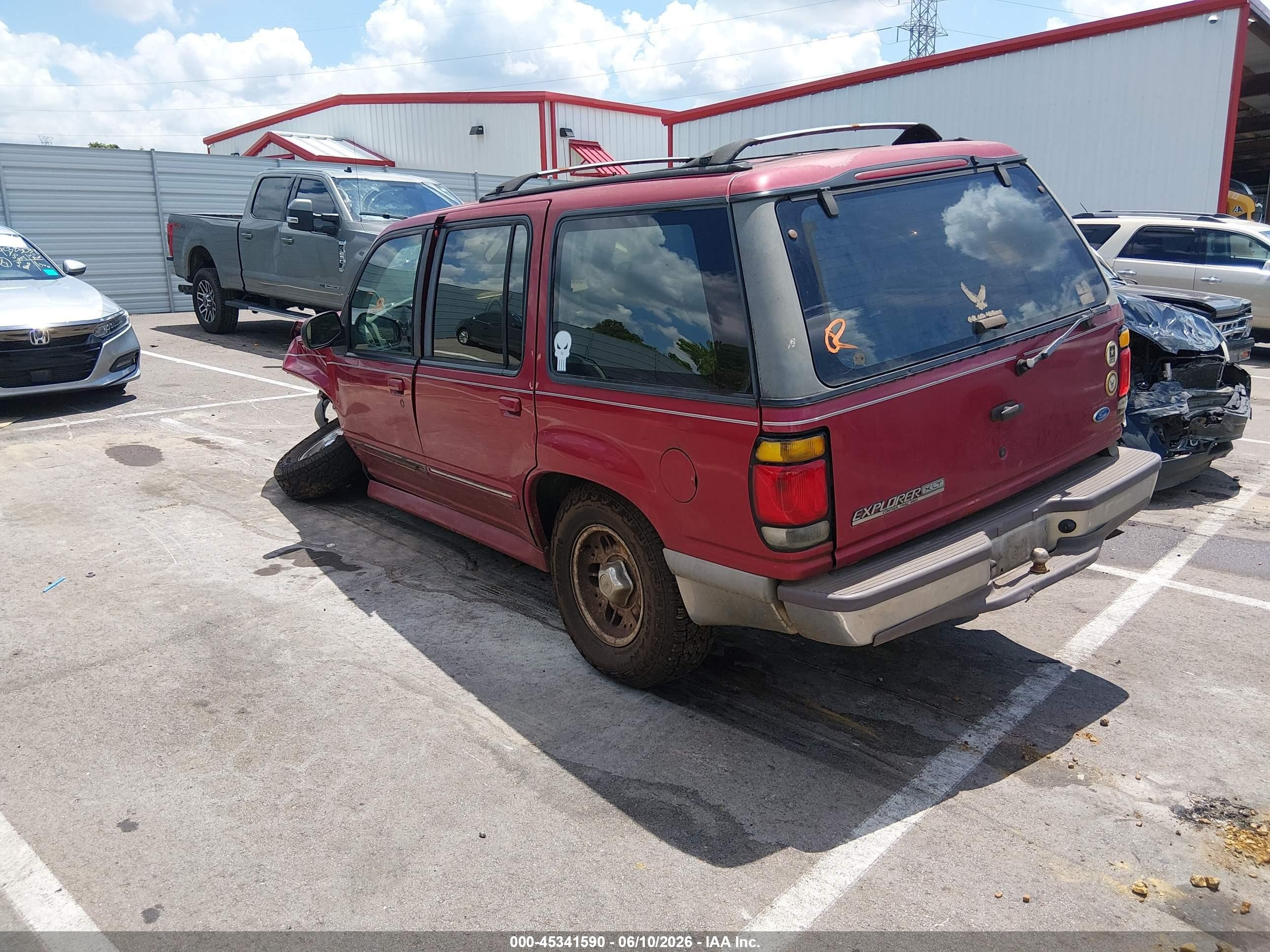 1996 Ford Explorer   Red vin: 1FMDU34XXTUB57669