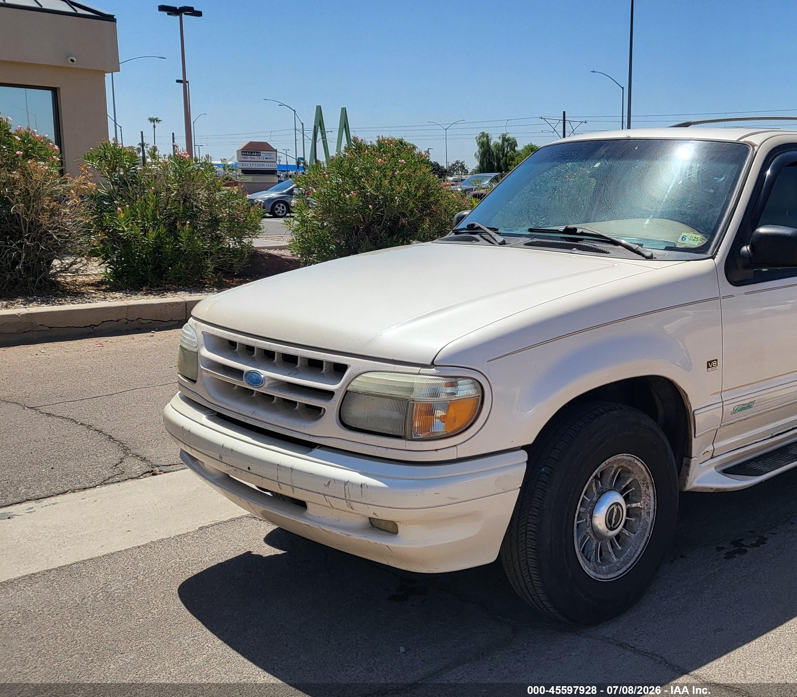 1996 Ford Explorer   Cream vin: 1FMDU35P2TZB04451