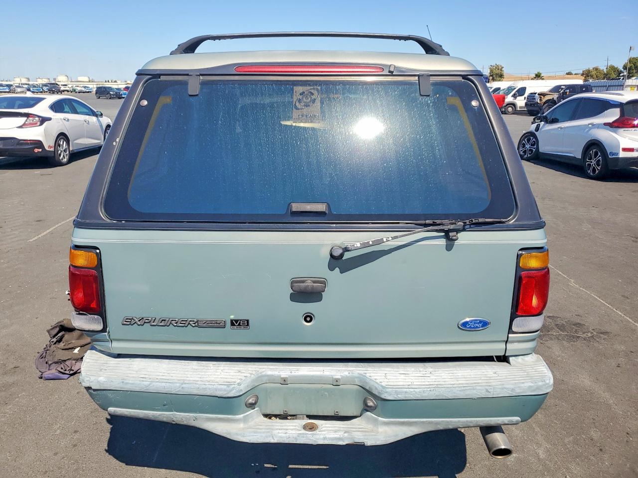 1996 Ford Explorer Teal vin: 1FMDU35P2TZB45548