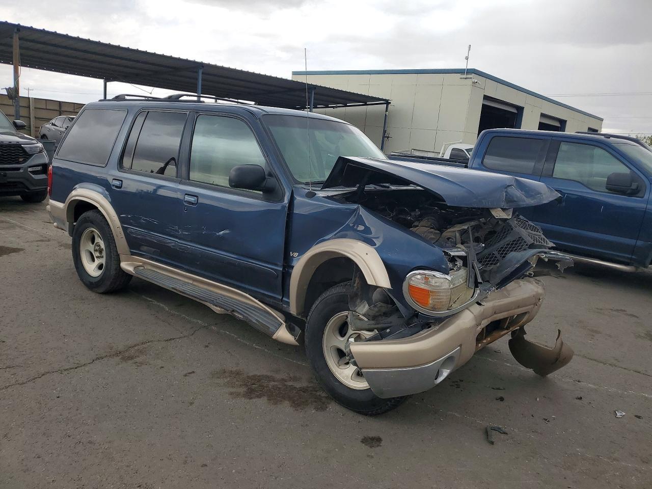 1999 Ford Explorer Blue vin: 1FMDU35P3XZA78674