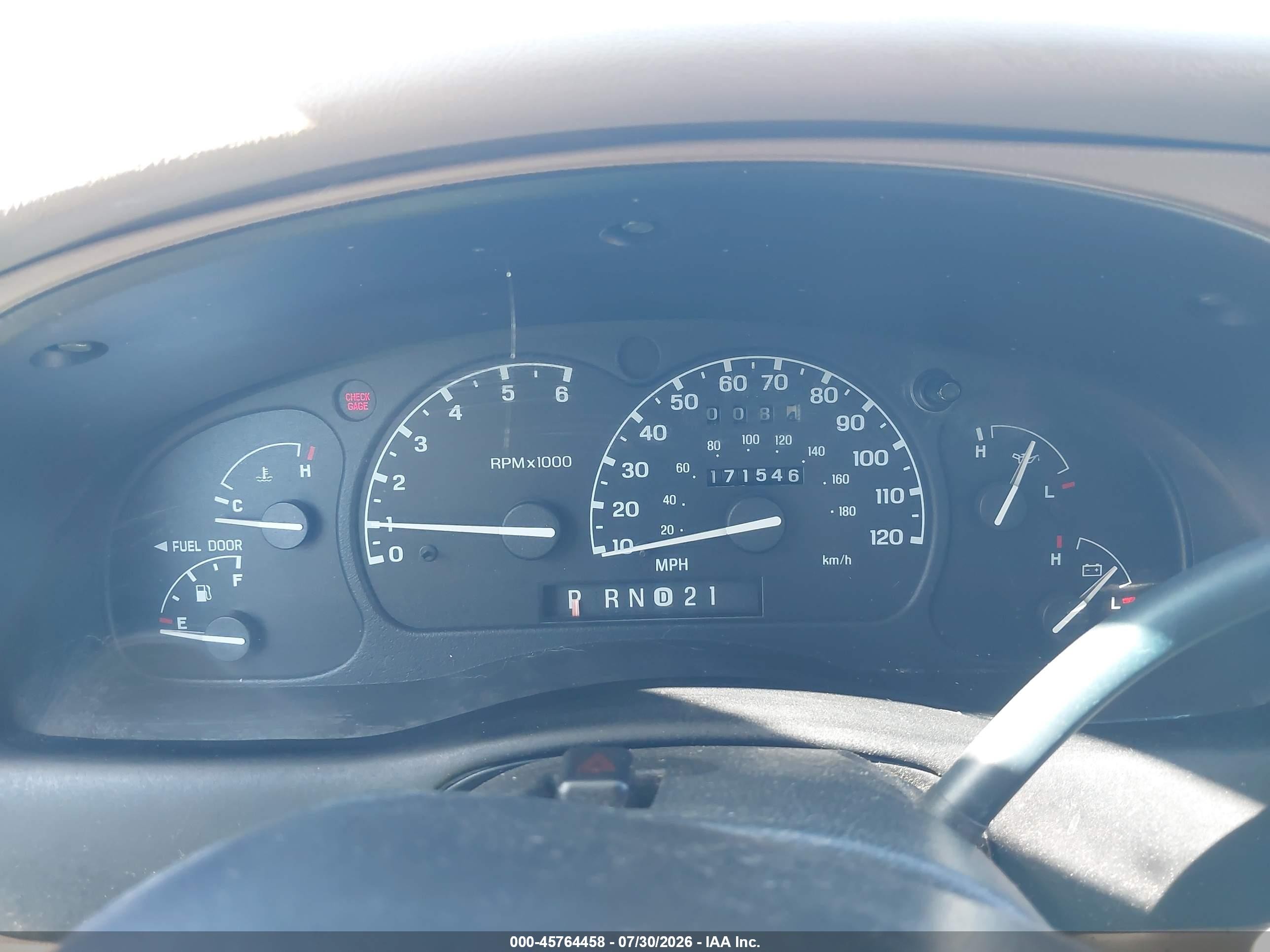 1999 Ford Explorer   Maroon vin: 1FMDU35P3XZB15450