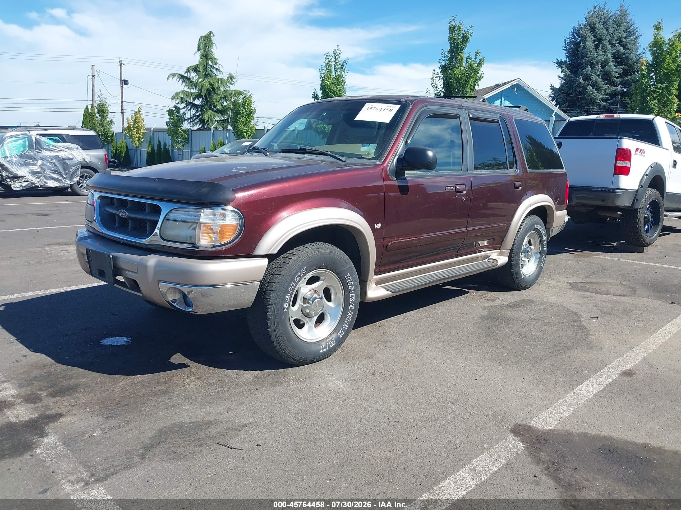 1999 Ford Explorer   Maroon vin: 1FMDU35P3XZB15450