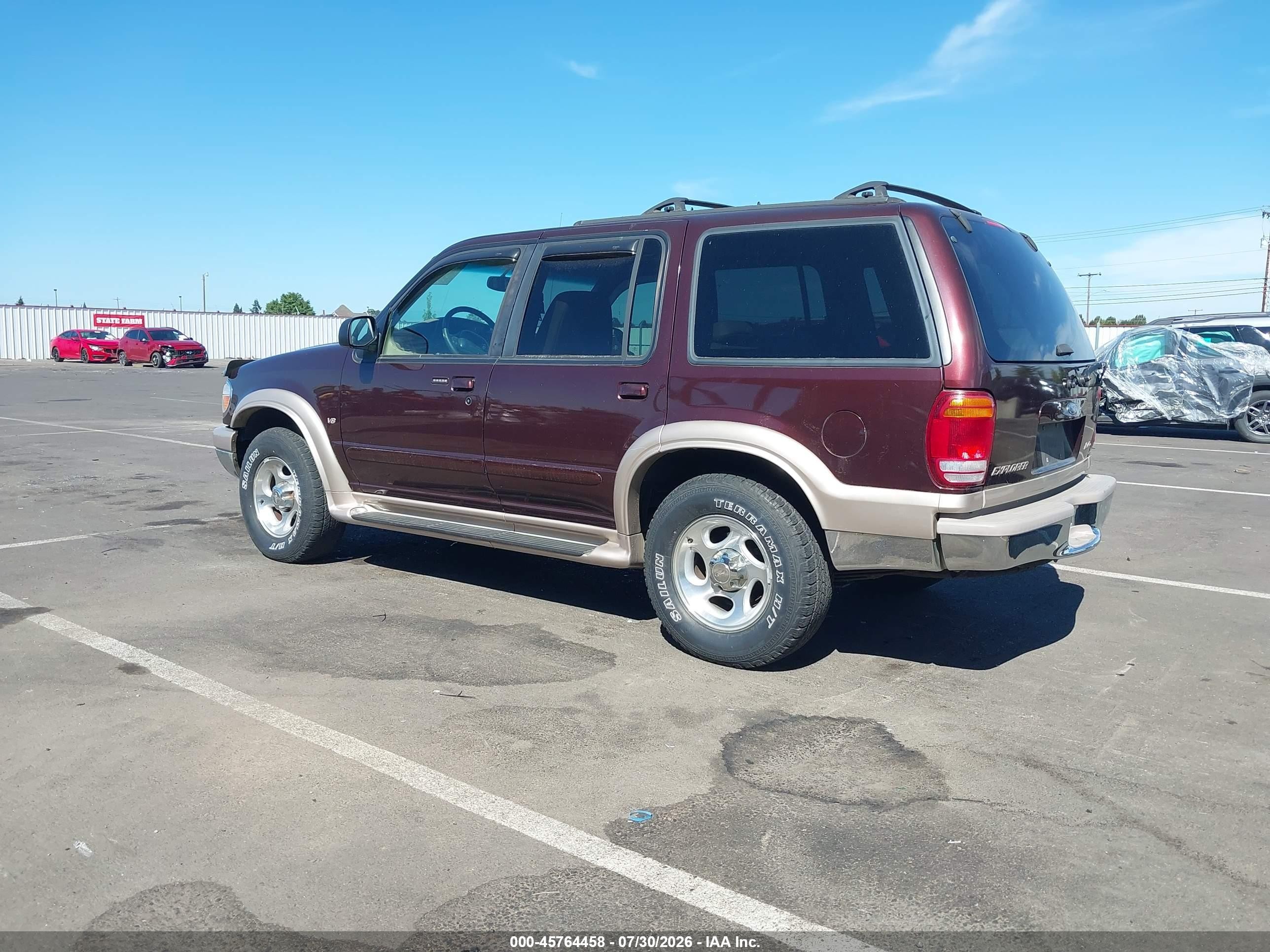 1999 Ford Explorer   Maroon vin: 1FMDU35P3XZB15450