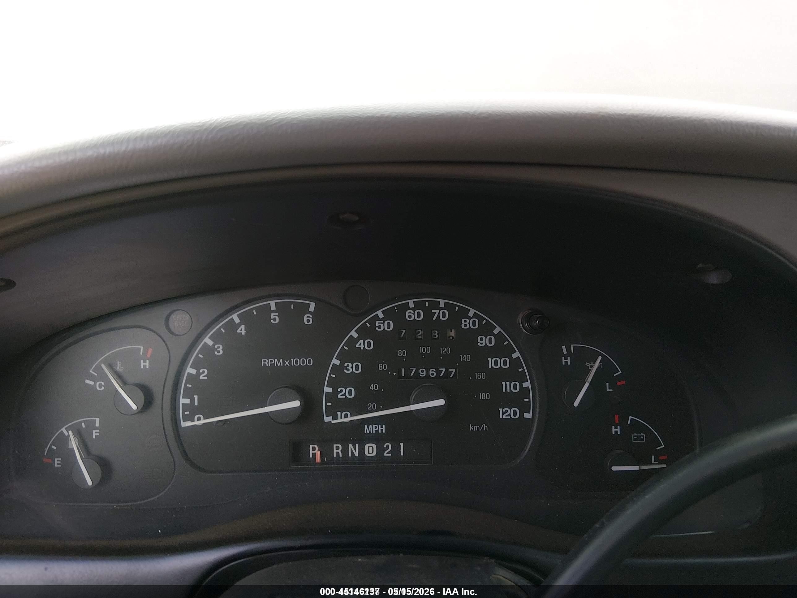 1997 Ford Explorer Eddie Bauer/limited/xlt Серебряный vin: 1FMDU35P6VZC30654