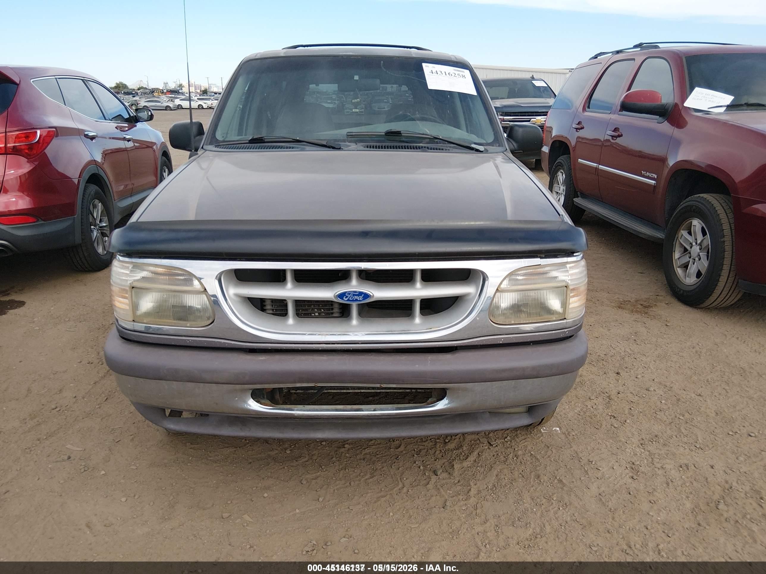 1997 Ford Explorer Eddie Bauer/limited/xlt Серебряный vin: 1FMDU35P6VZC30654