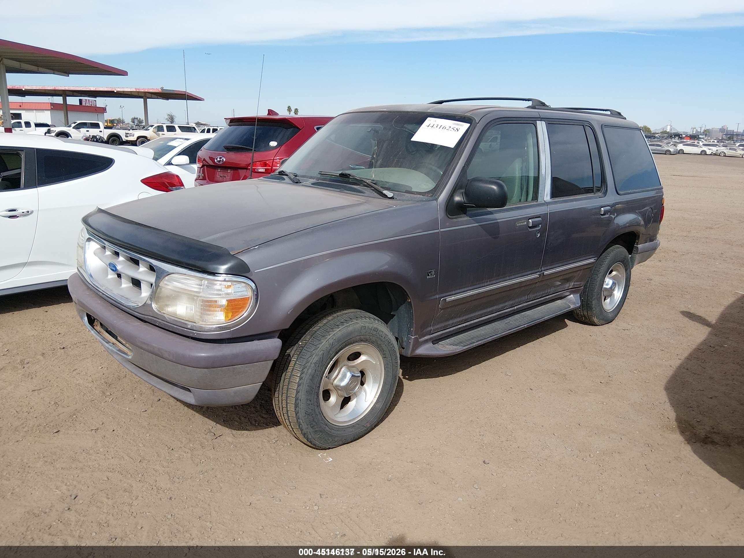 1997 Ford Explorer Eddie Bauer/limited/xlt Серебряный vin: 1FMDU35P6VZC30654