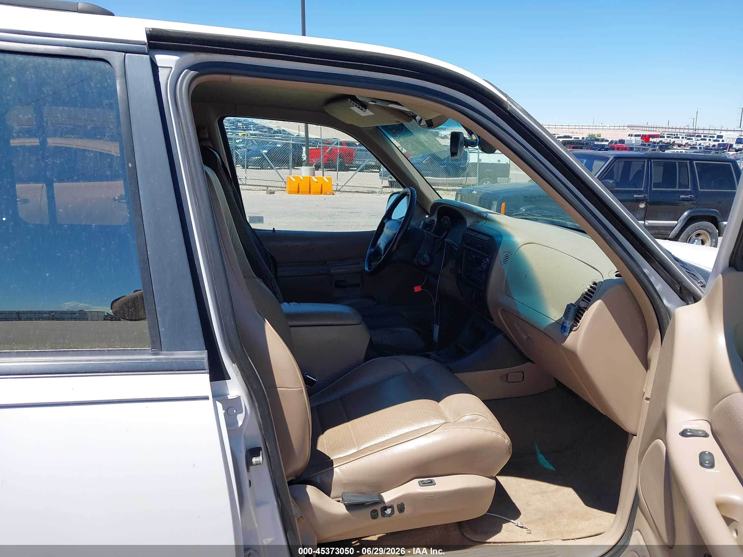 1997 Ford Explorer Eddie Bauer/limited/xlt White vin: 1FMDU35P8VUA40917