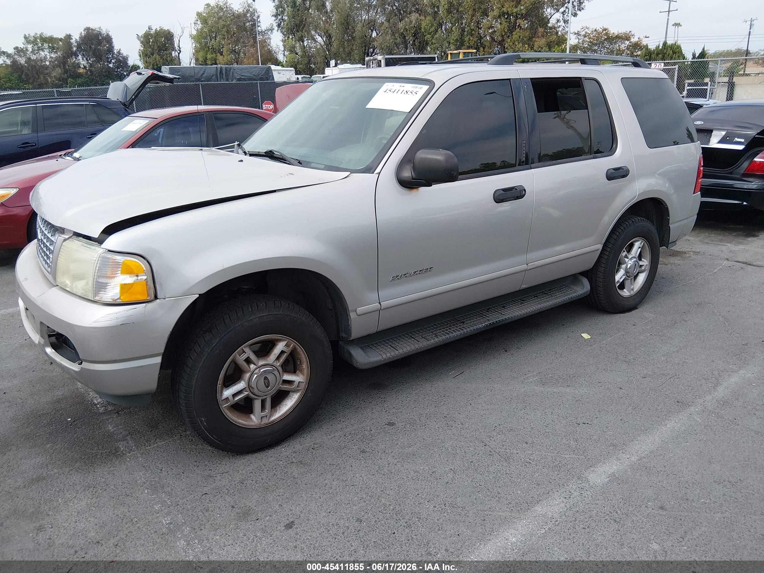 2004 Ford Explorer Xlt Серый vin: 1FMDU63E04ZB35704