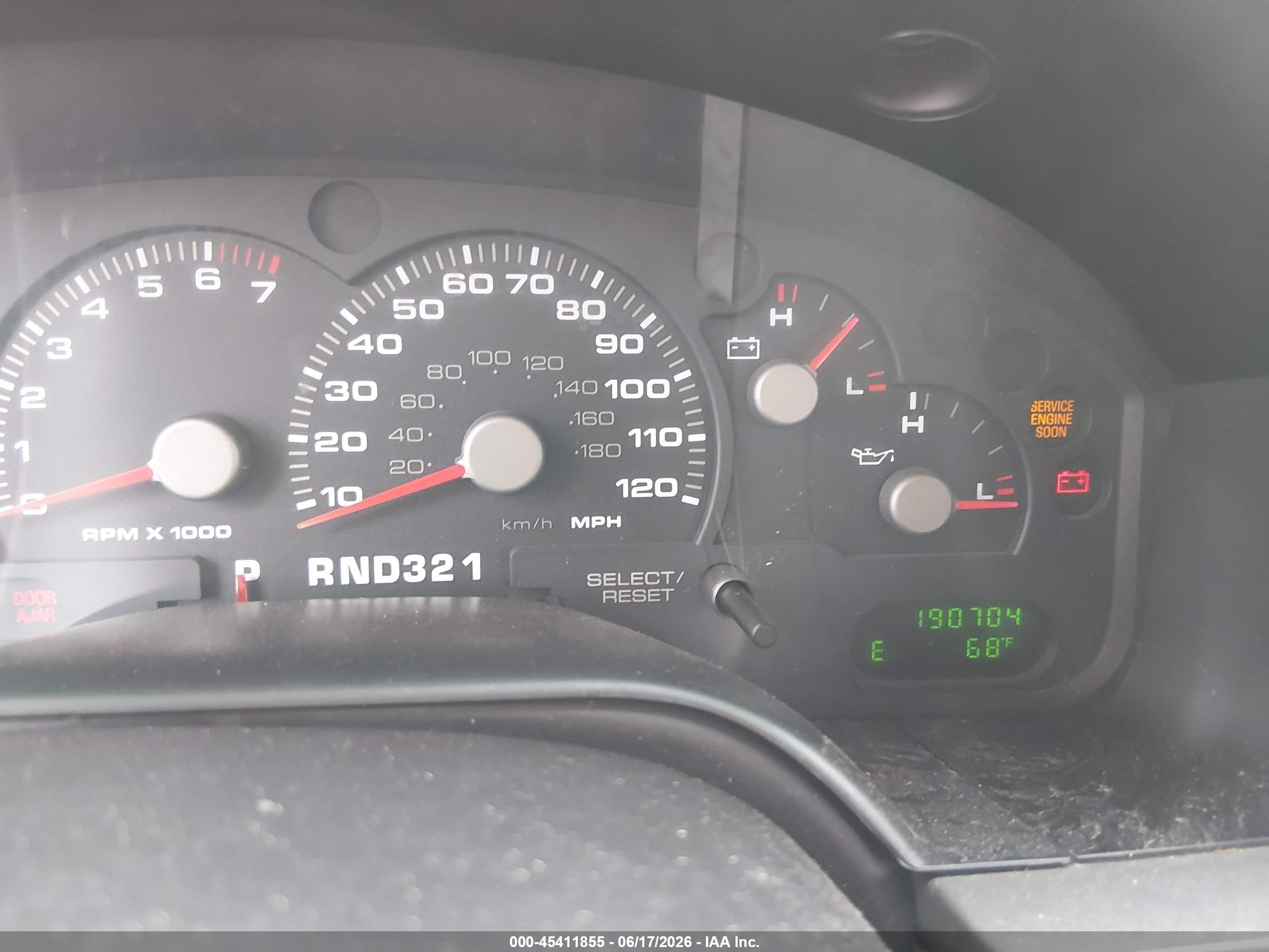 2004 Ford Explorer Xlt Серый vin: 1FMDU63E04ZB35704