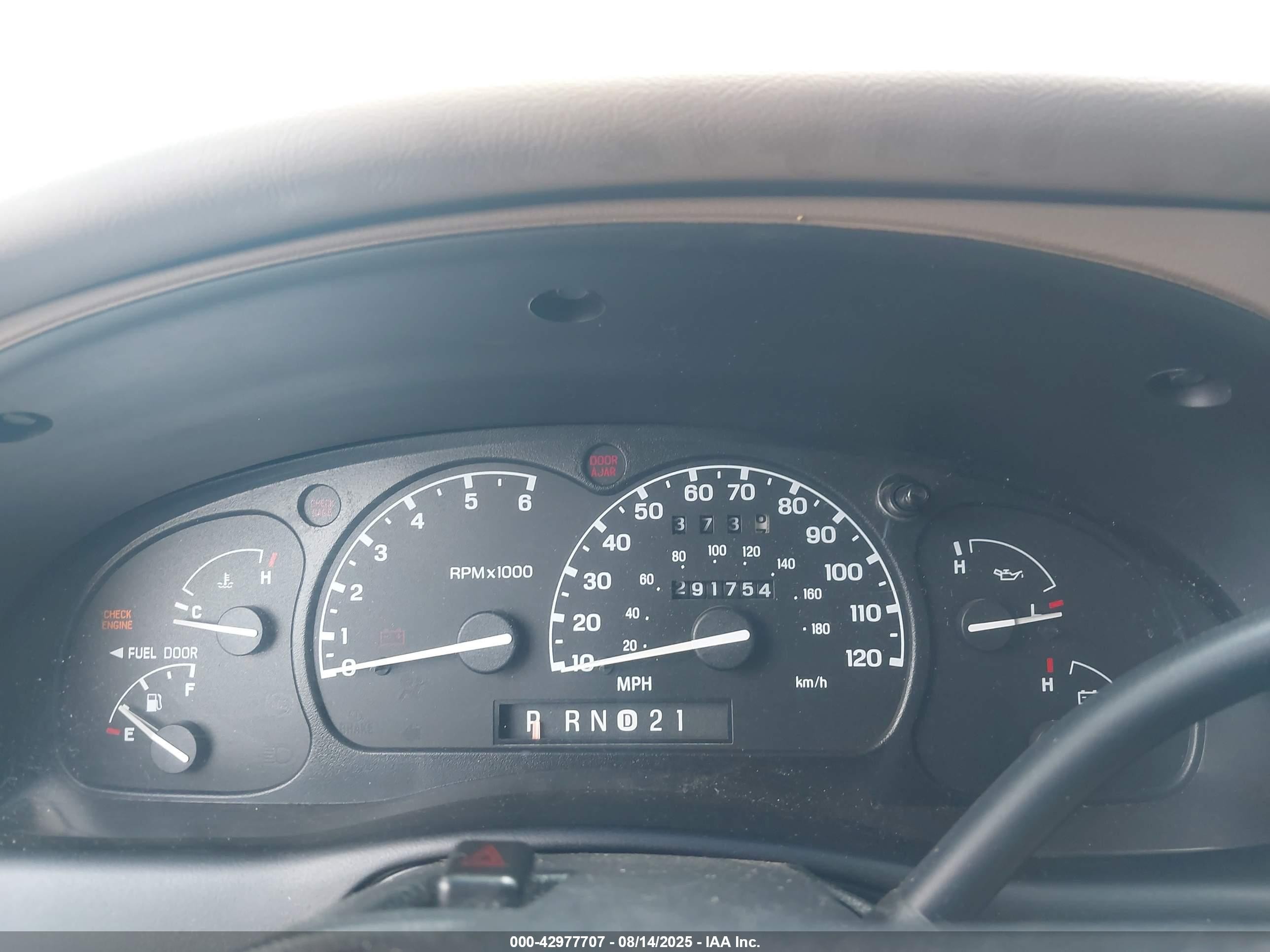 2000 Ford Explorer Xlt Gold vin: 1FMDU63E2YZA39031
