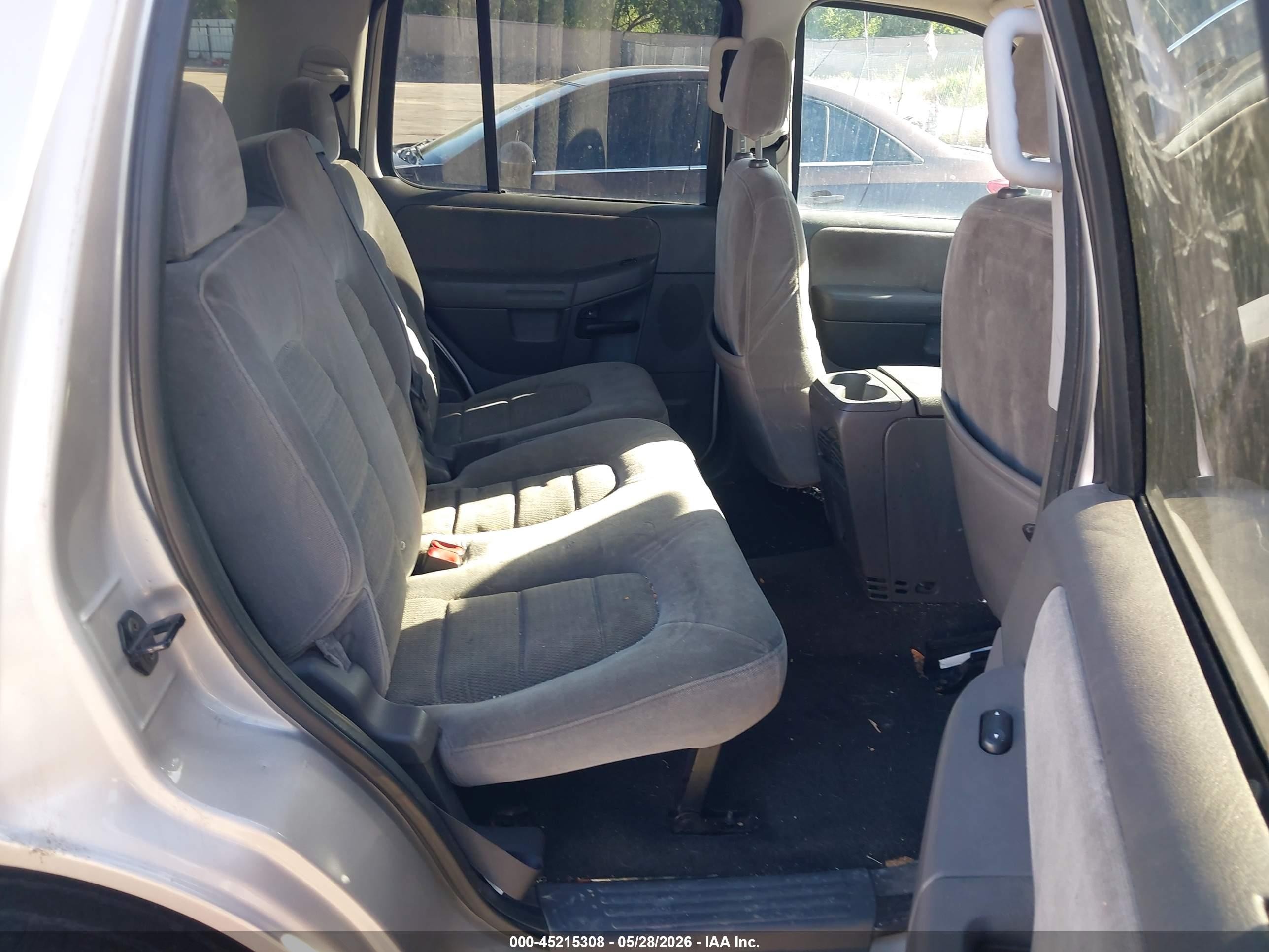 2005 Ford Explorer Xlt/xlt Sport Silver vin: 1FMDU63W65UB31308