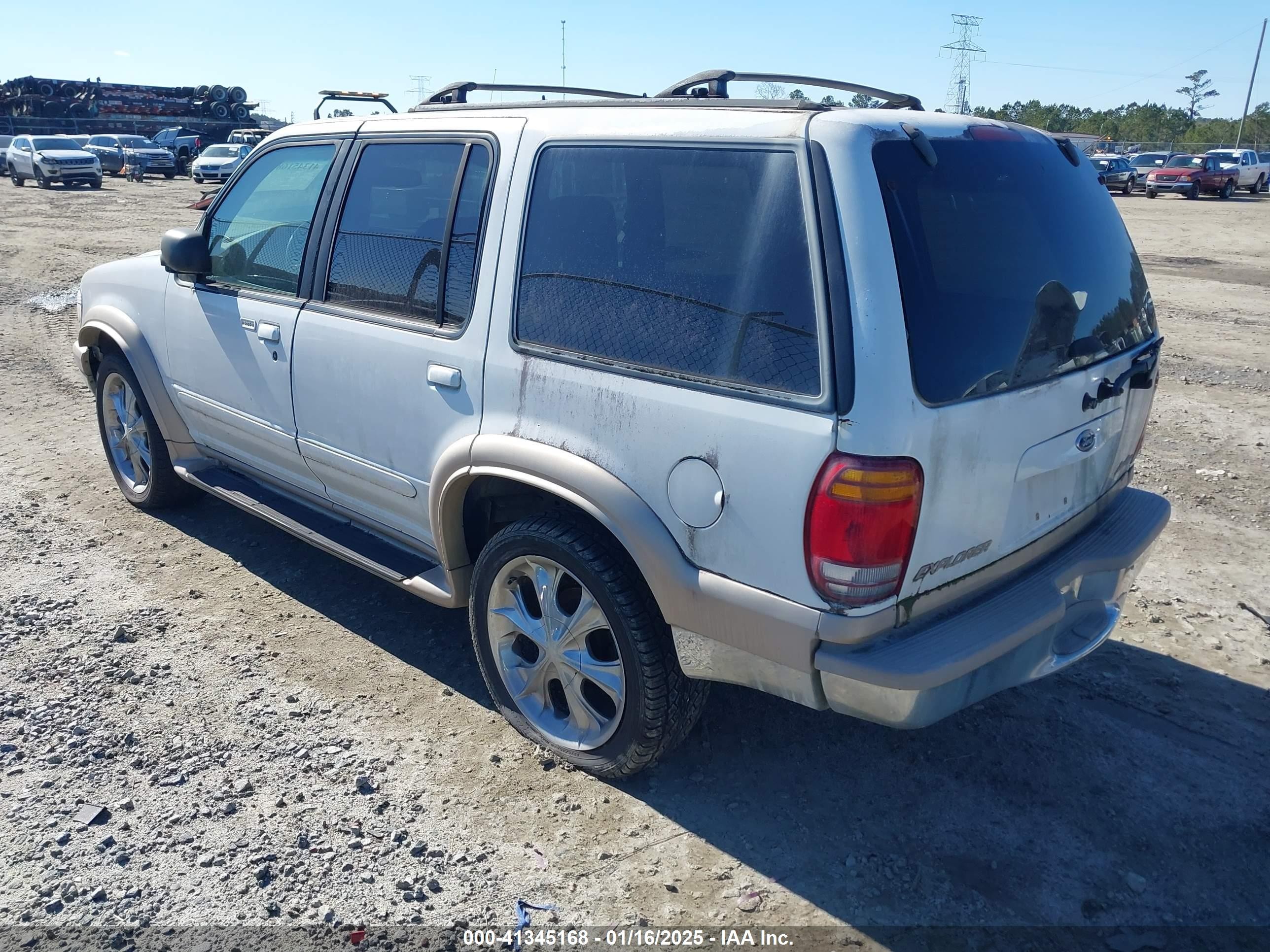 2000 Ford Explorer Eddie Bauer Белый vin: 1FMDU64E0YZA32061