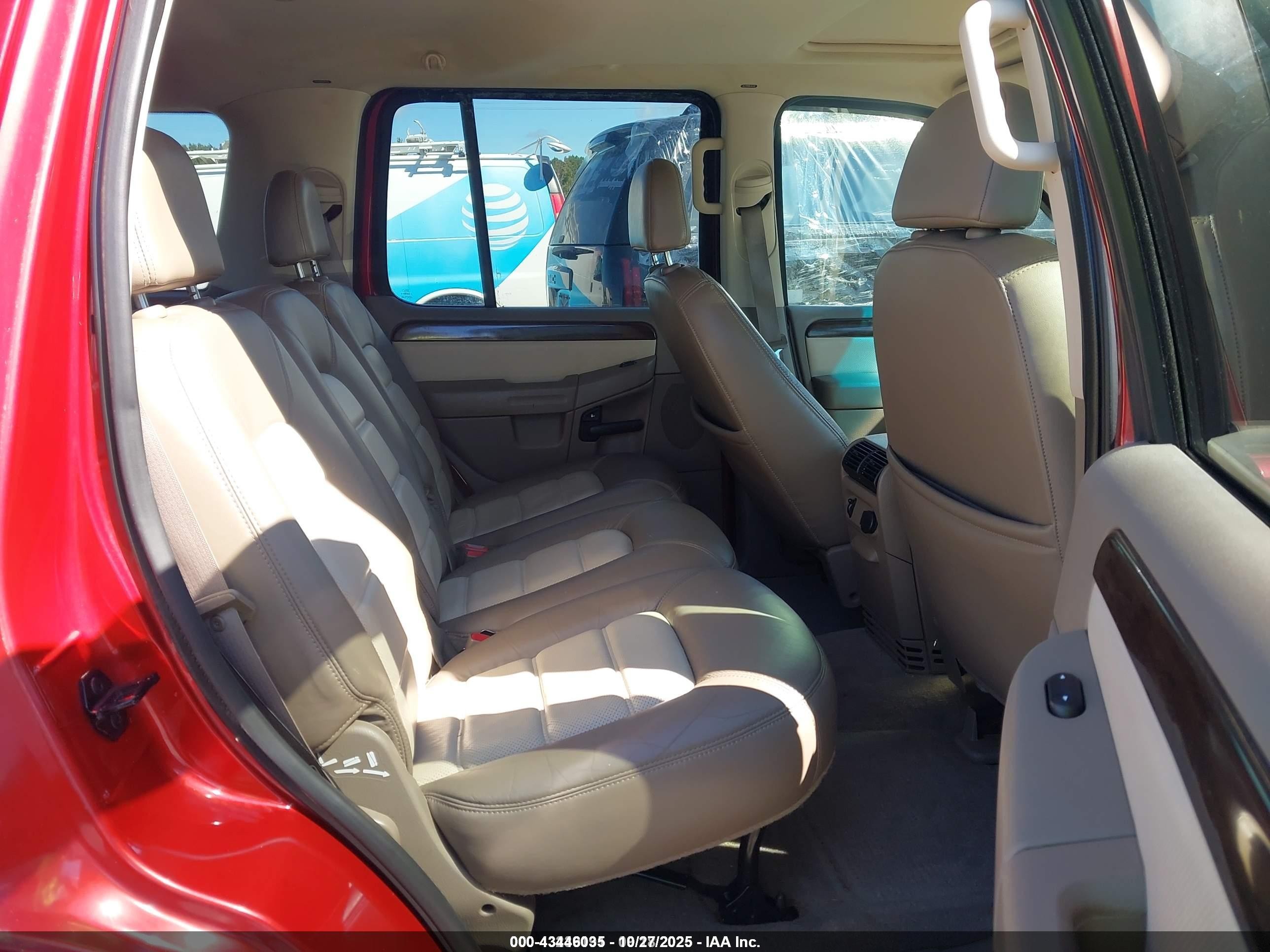 2002 Ford Explorer Eddie Bauer Red vin: 1FMDU64E62UA18783