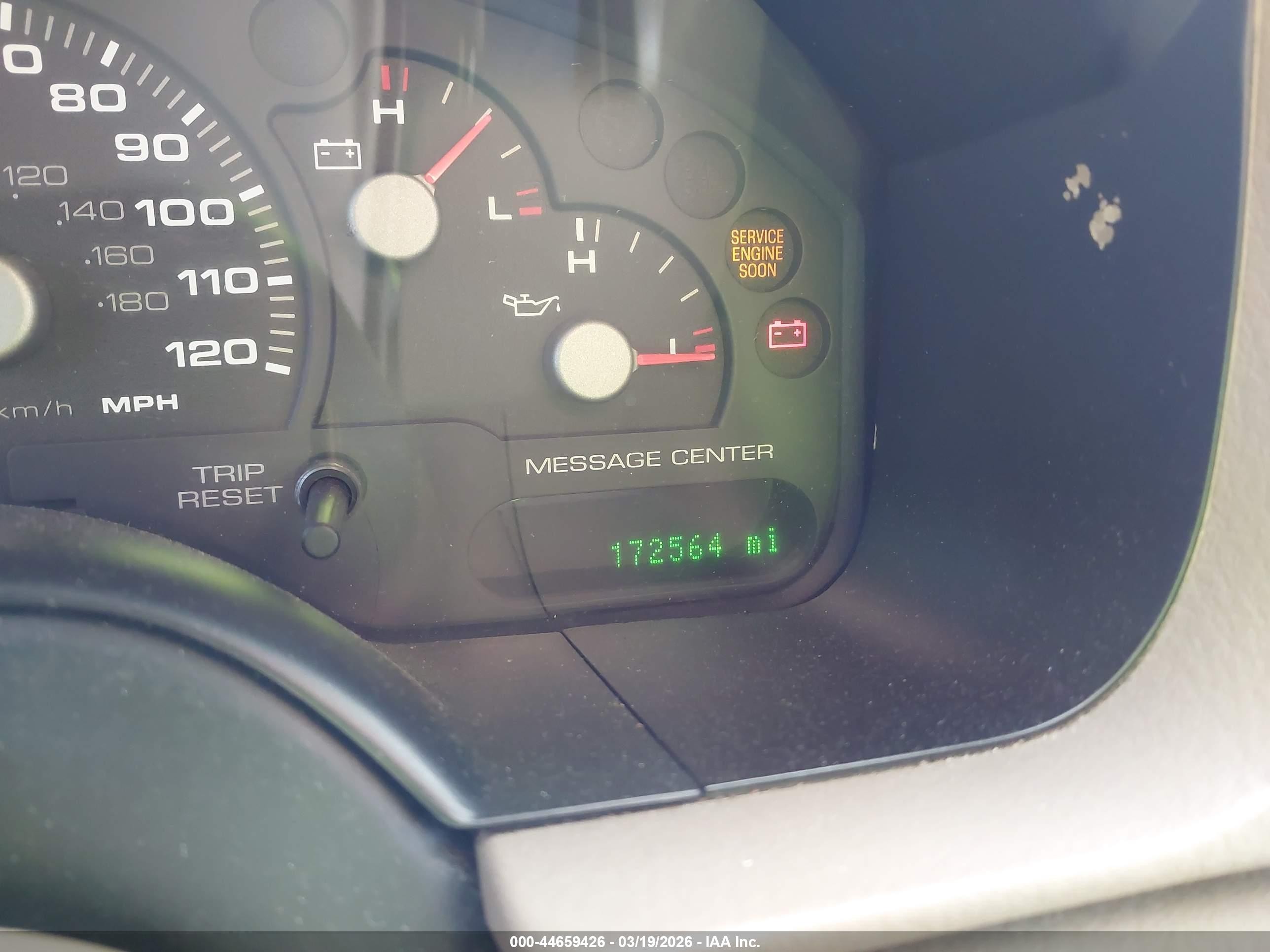 2005 Ford Explorer Eddie Bauer White vin: 1FMDU64K05UB35057
