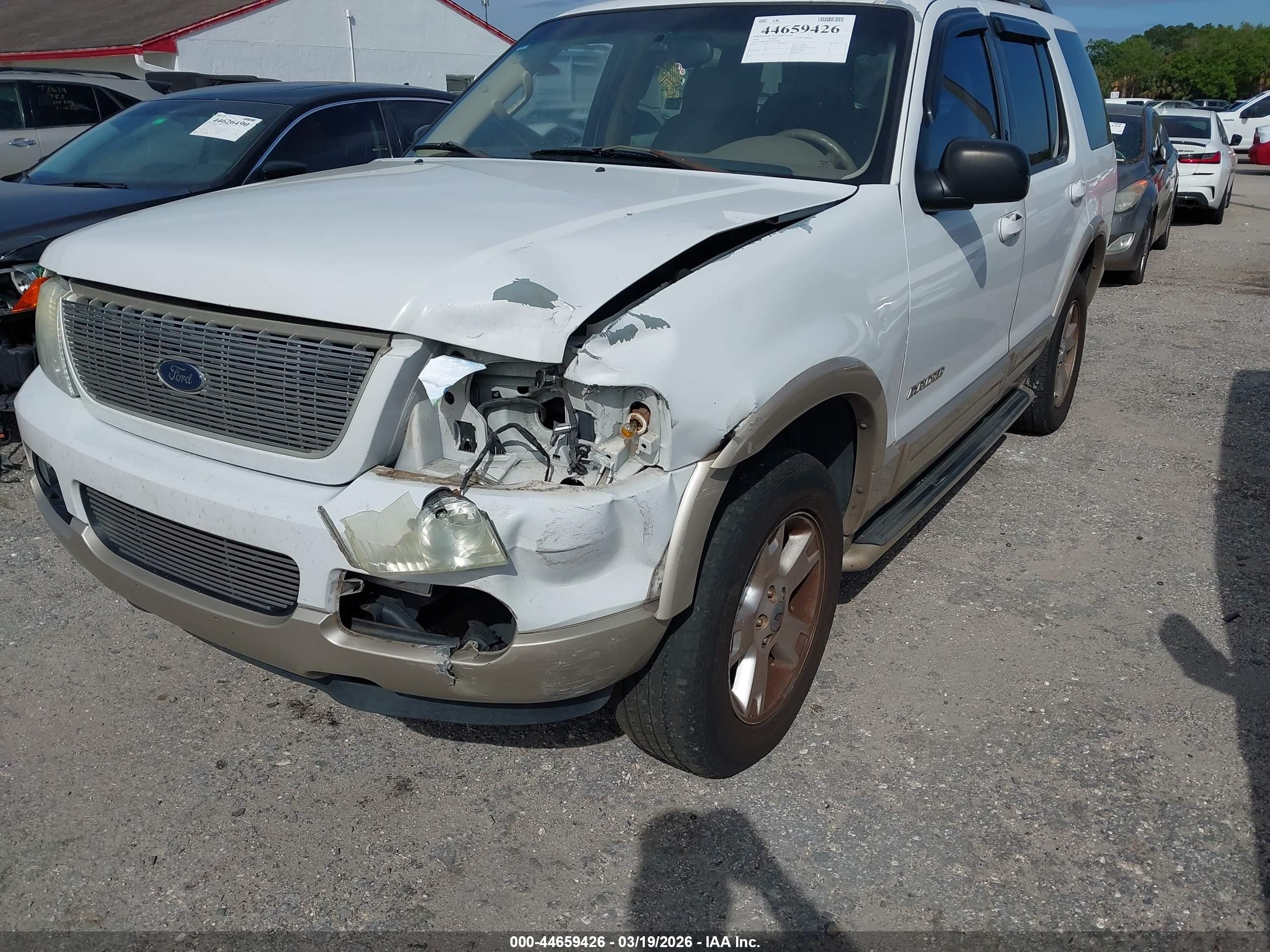 2005 Ford Explorer Eddie Bauer White vin: 1FMDU64K05UB35057