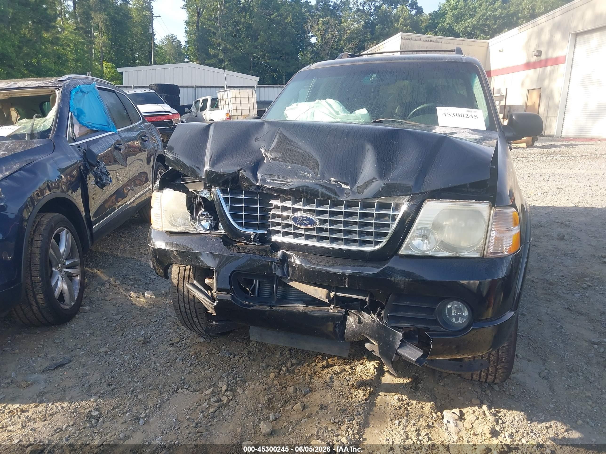 2005 Ford Explorer Limited Black vin: 1FMDU65W15UA80409
