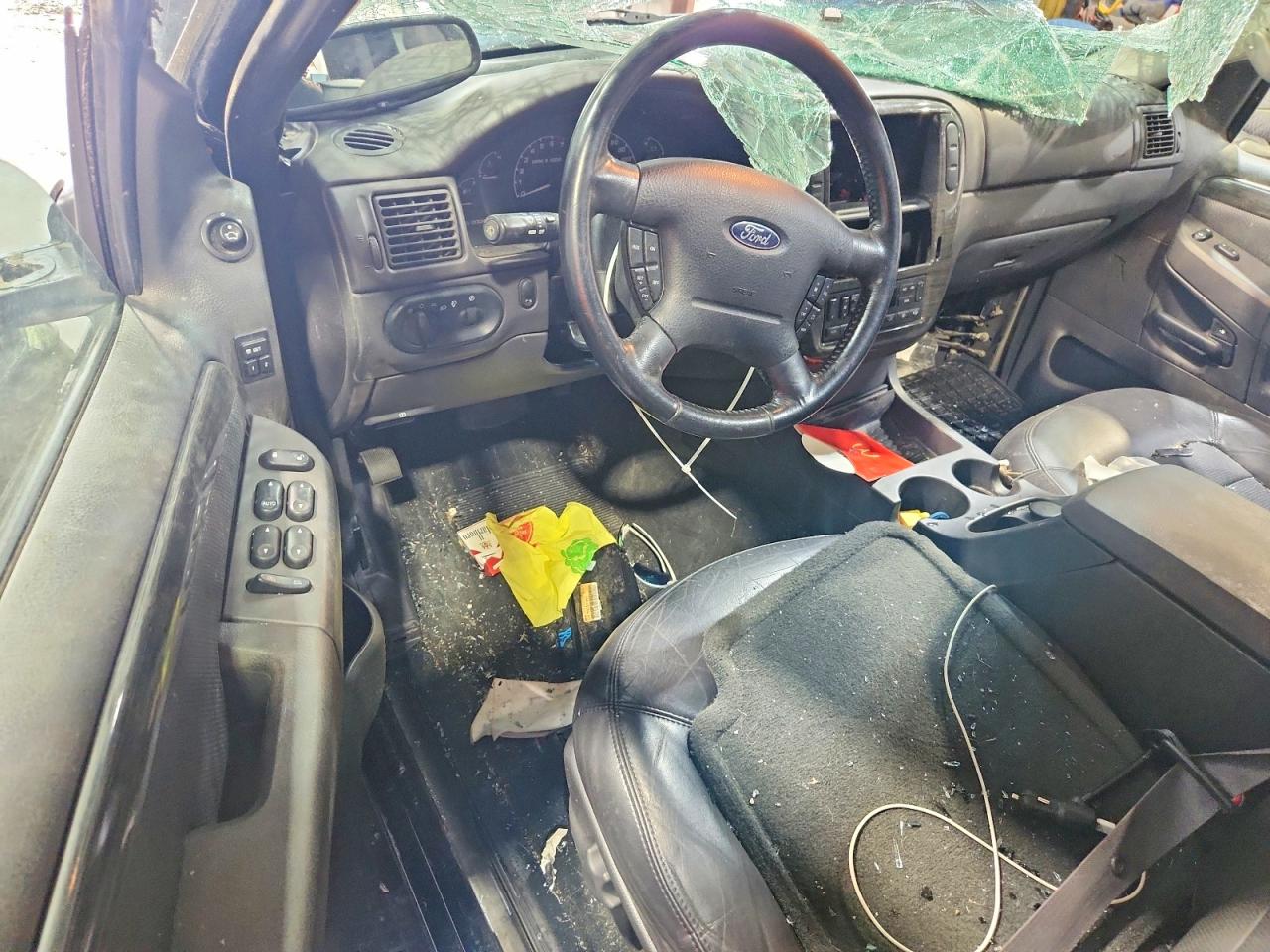 2002 Ford Explorer Limited Black vin: 1FMDU65WX2ZB78546