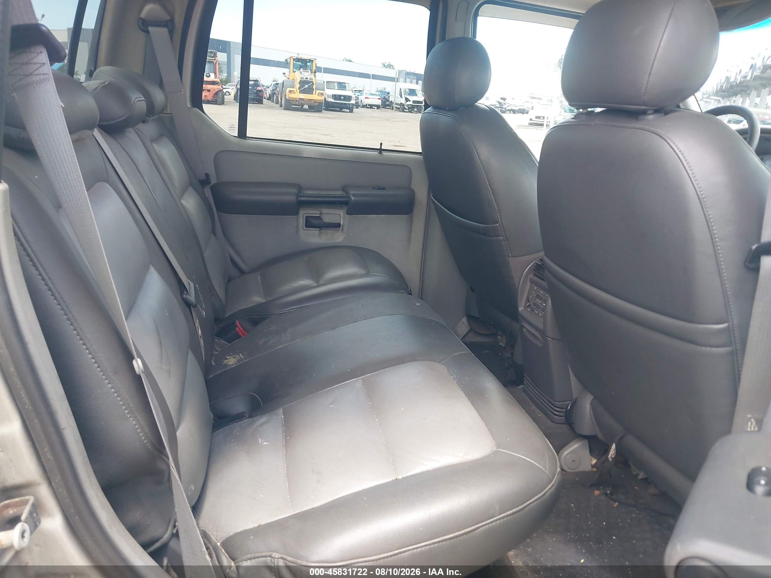 2003 Ford Explorer Sport Trac Xls/xlt Silver vin: 1FMDU67E13UB90510