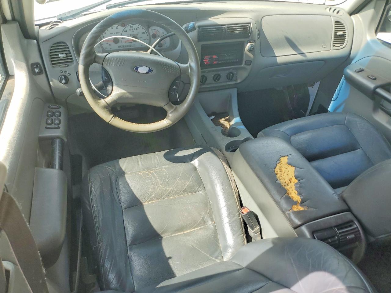 2003 Ford Explorer Sport Trac White vin: 1FMDU67E93UC58648