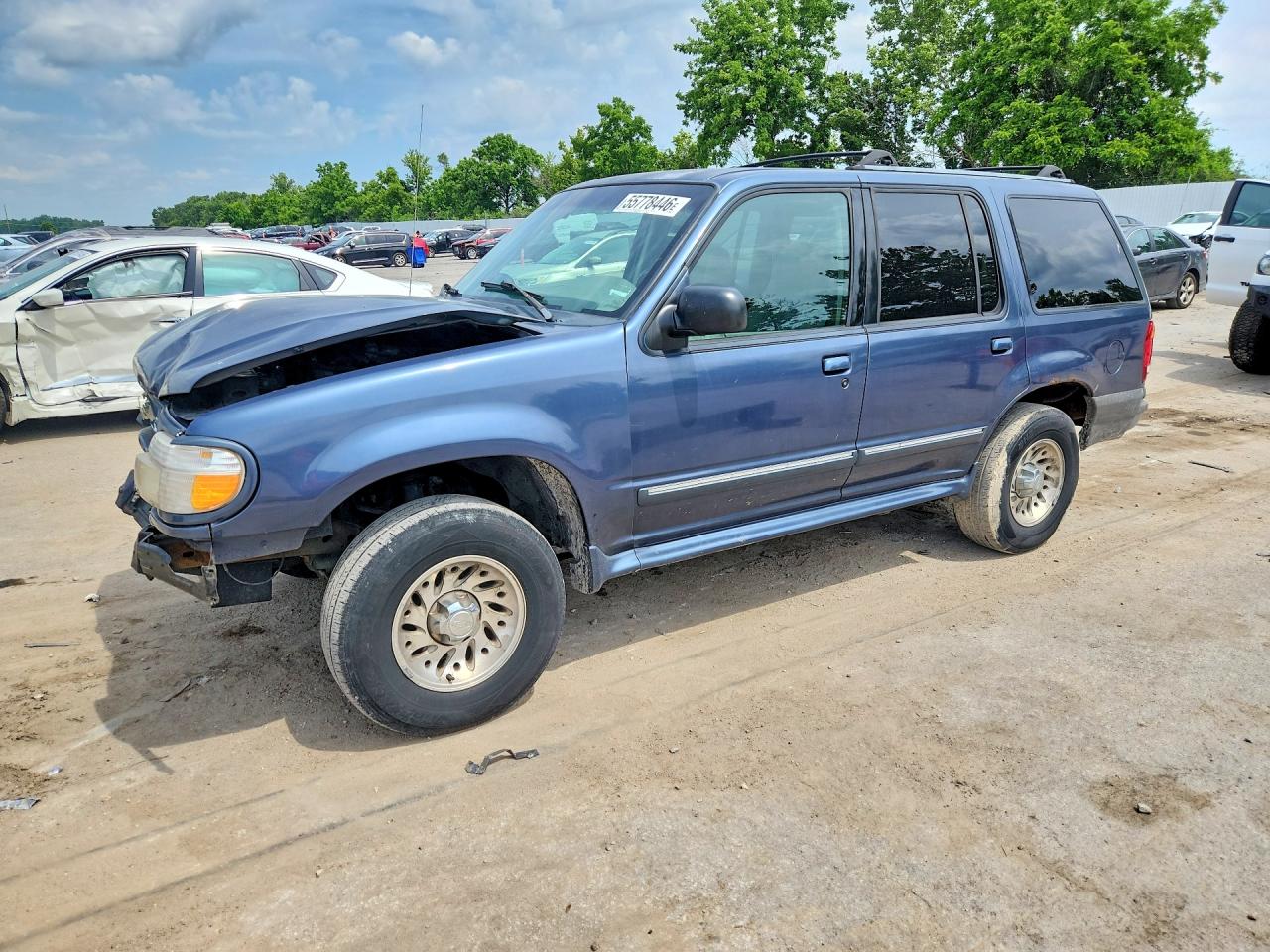 2000 Ford Explorer Xls Blue vin: 1FMDU72X8YUA54526