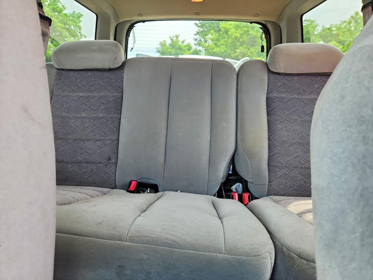 2000 Ford Explorer Xls Blue vin: 1FMDU72X8YUA54526