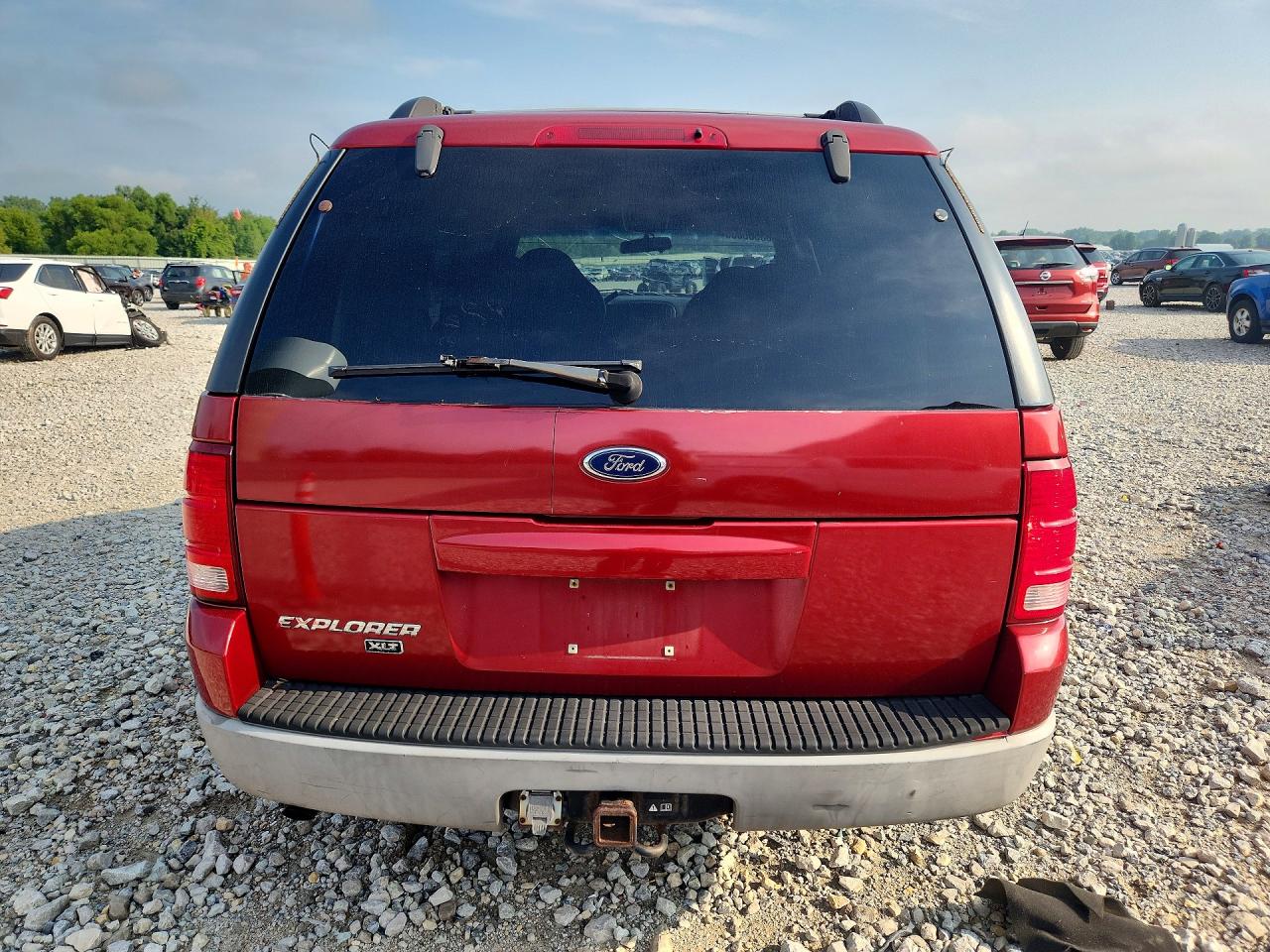 2002 Ford Explorer Xlt Red vin: 1FMDU73E22ZA93216