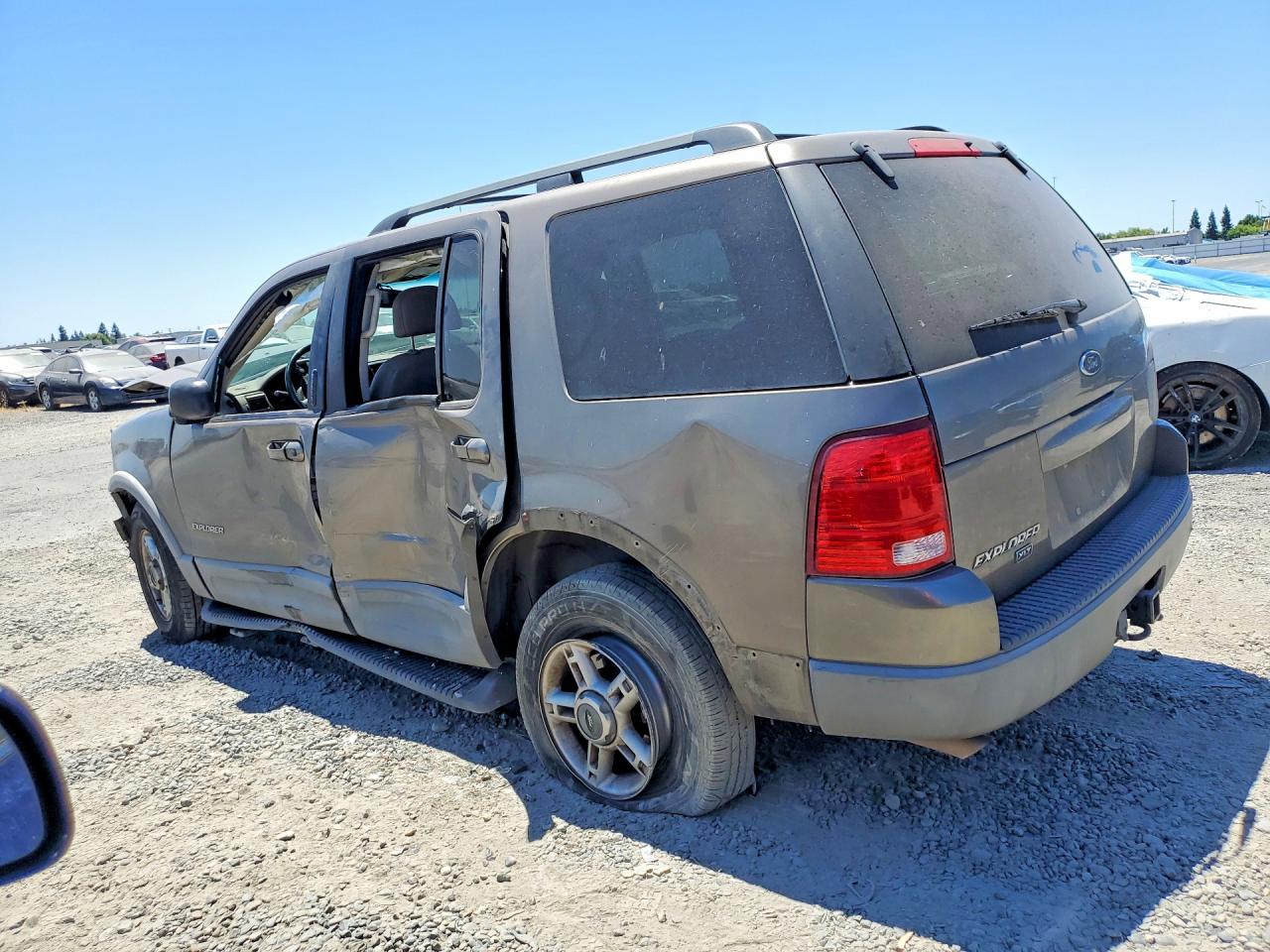 2002 Ford Explorer Xlt Gray vin: 1FMDU73E82UC36506