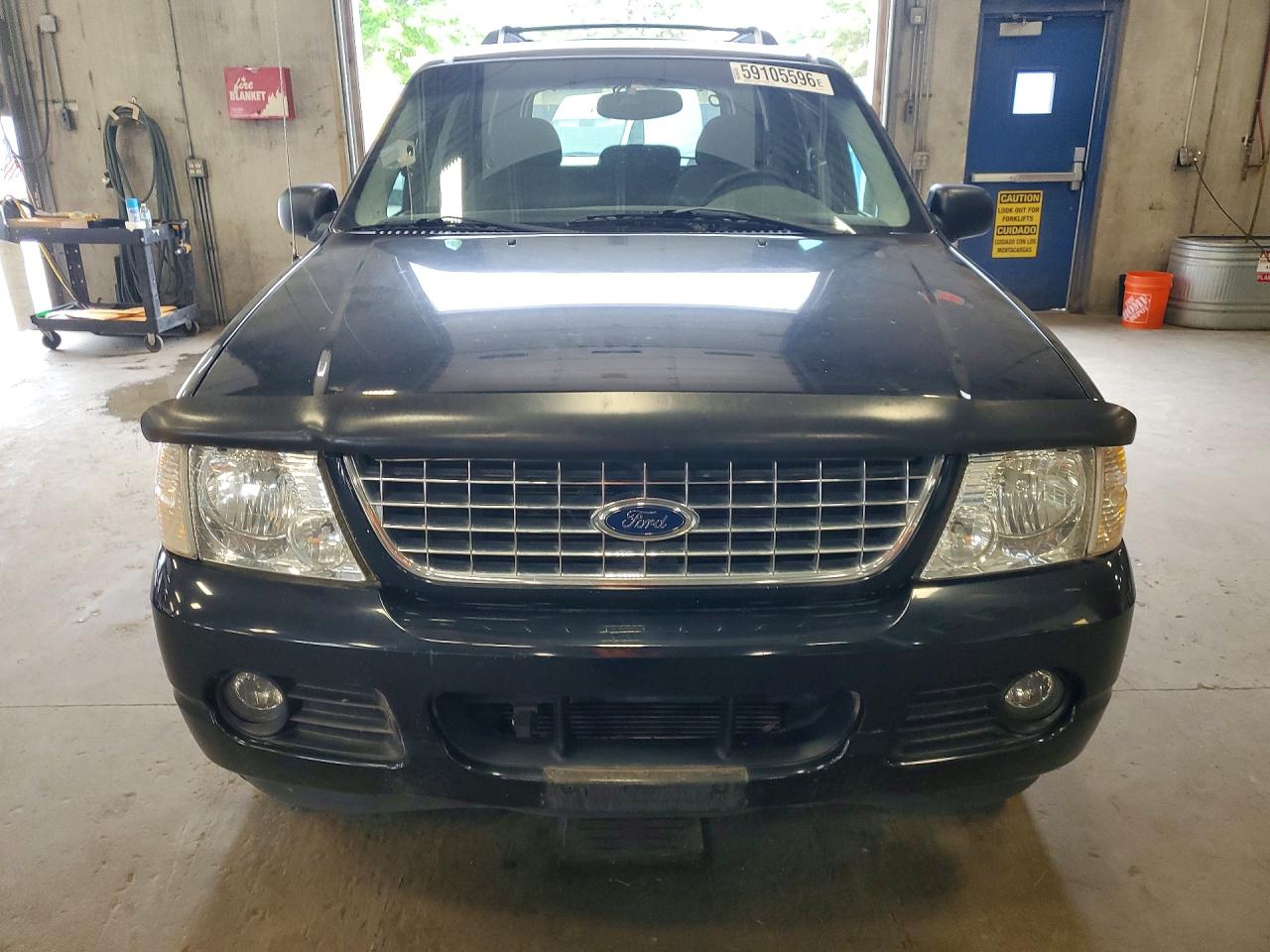 2005 Ford Explorer Xlt Black vin: 1FMDU73K05ZA45949