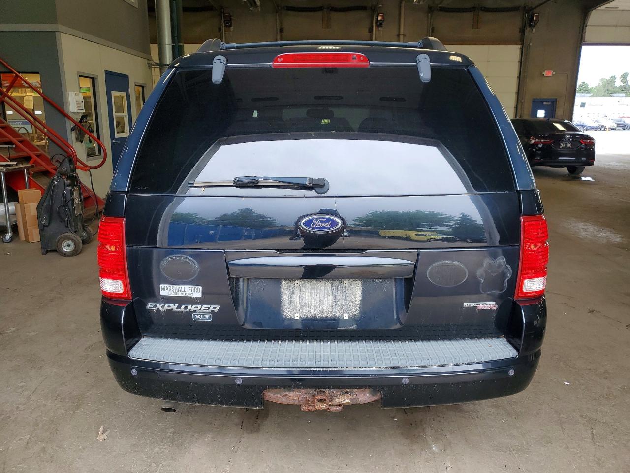 2005 Ford Explorer Xlt Black vin: 1FMDU73K05ZA45949
