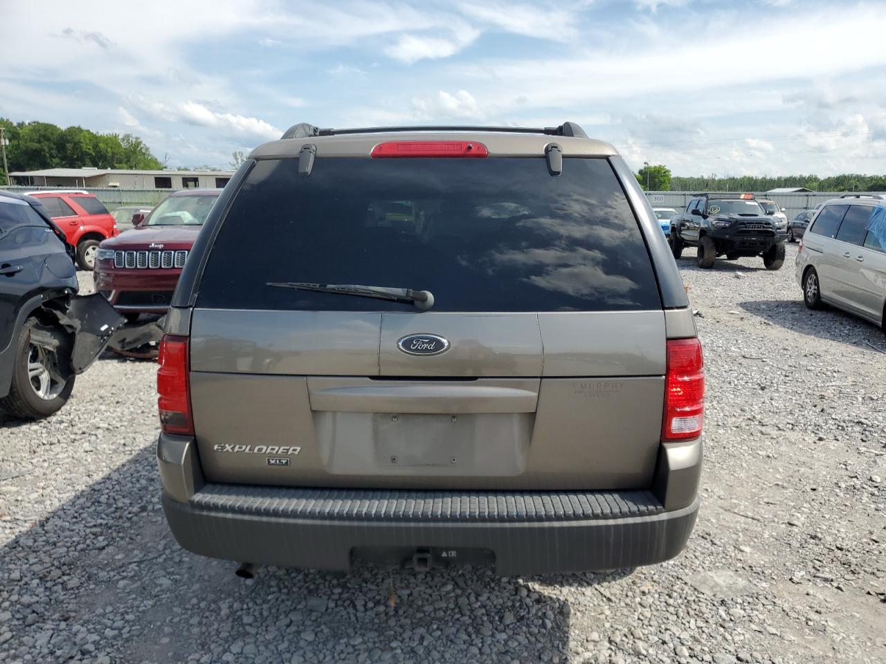 2003 Ford Explorer Xlt Tan vin: 1FMDU73K43UB52982