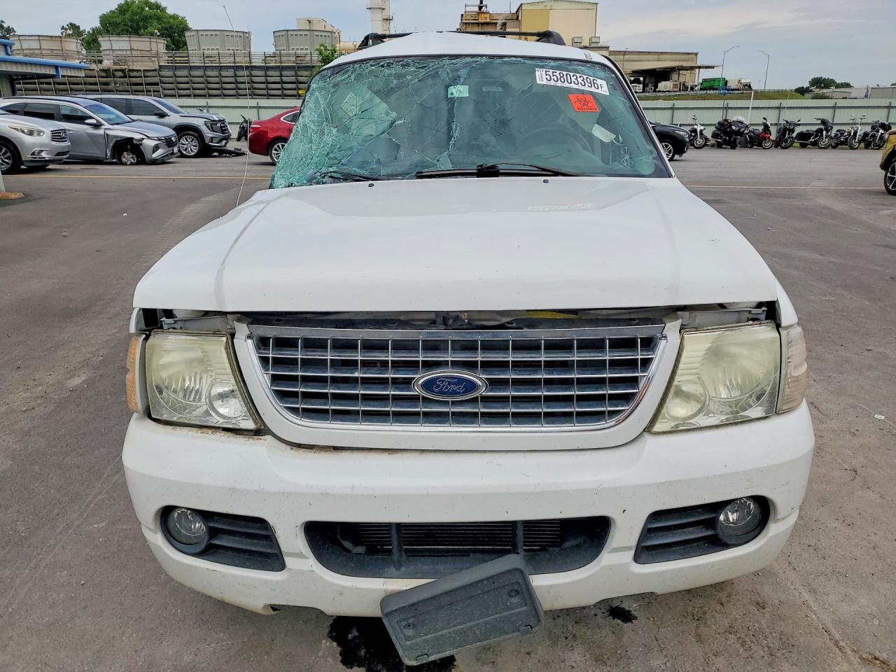 2005 Ford Explorer Xlt Белый vin: 1FMDU73K55UB70586
