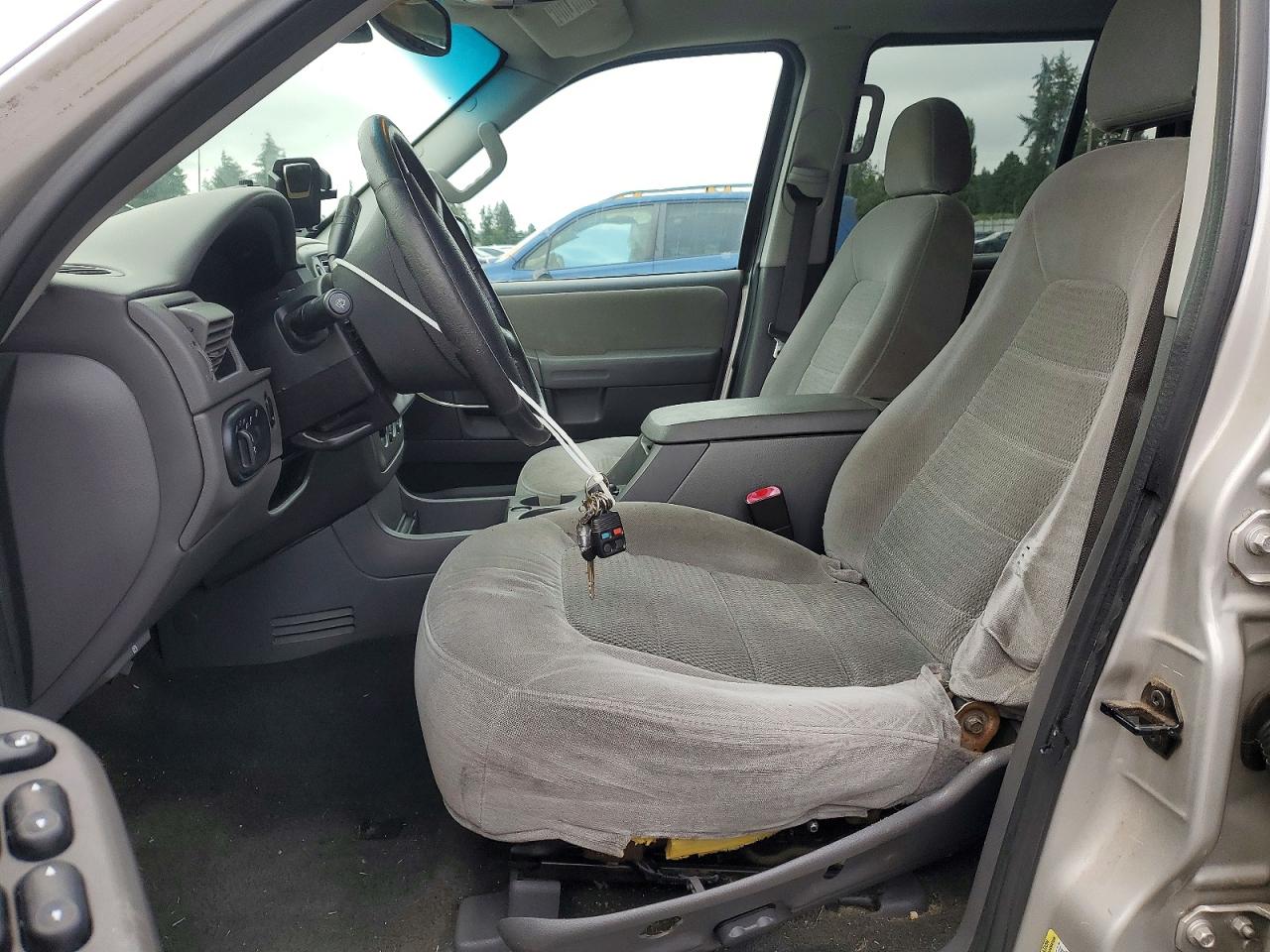 2005 Ford Explorer Xlt Gray vin: 1FMDU73K55ZA43257