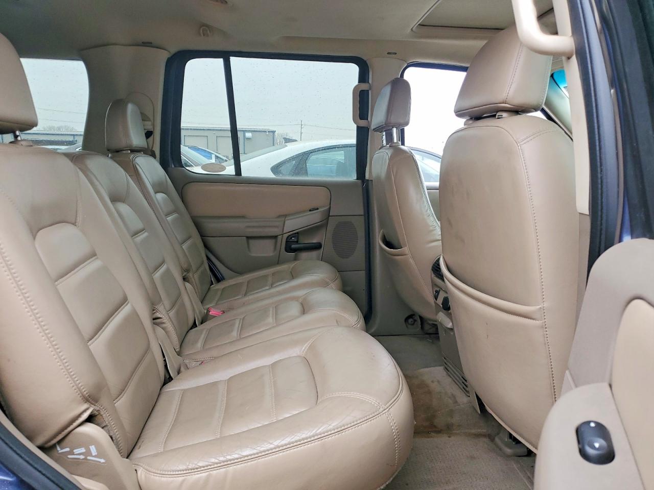 2002 Ford Explorer Xlt Blue vin: 1FMDU73W12UC31737