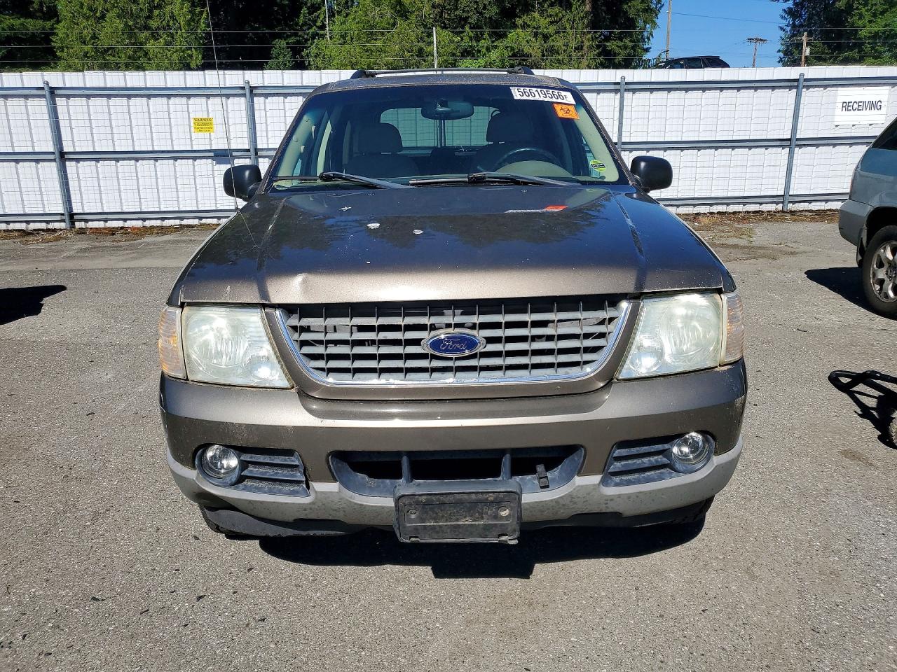 2002 Ford Explorer Xlt Gold vin: 1FMDU73W22ZC20555