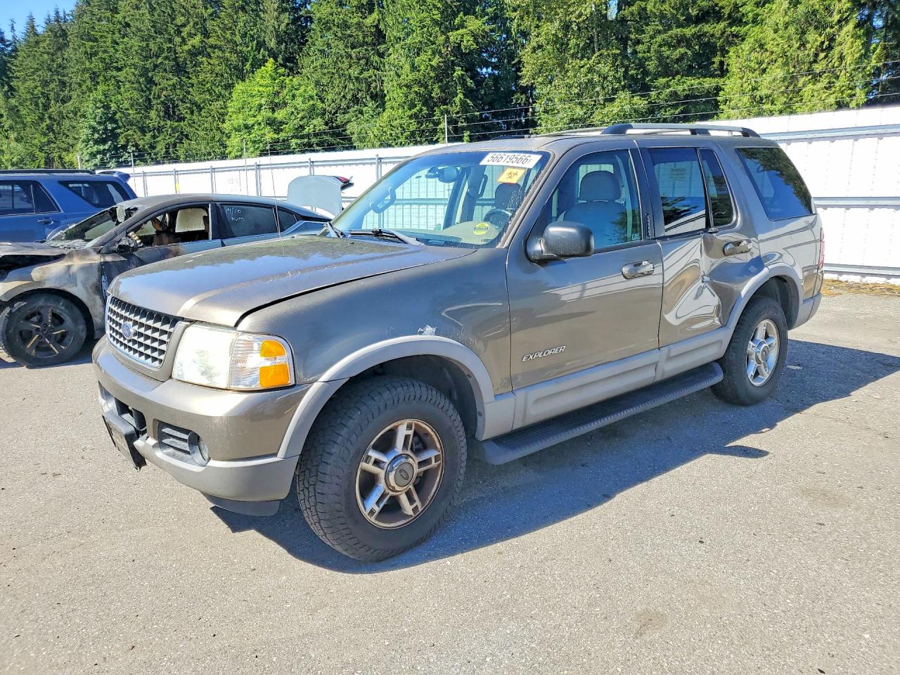 2002 Ford Explorer Xlt Gold vin: 1FMDU73W22ZC20555