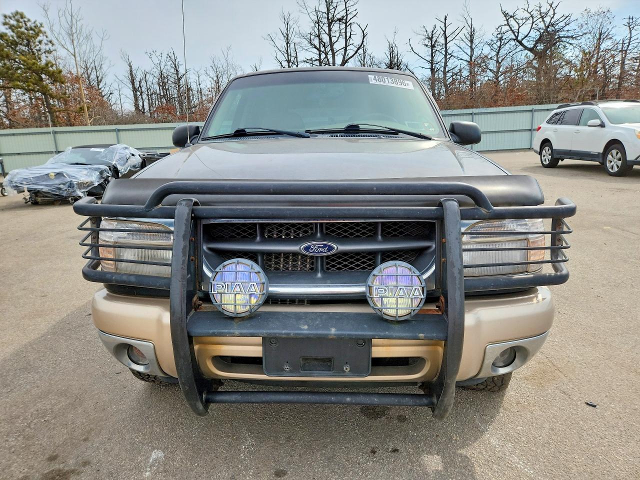 2000 Ford Explorer Eddie Bauer Black vin: 1FMDU74E1YZB25113