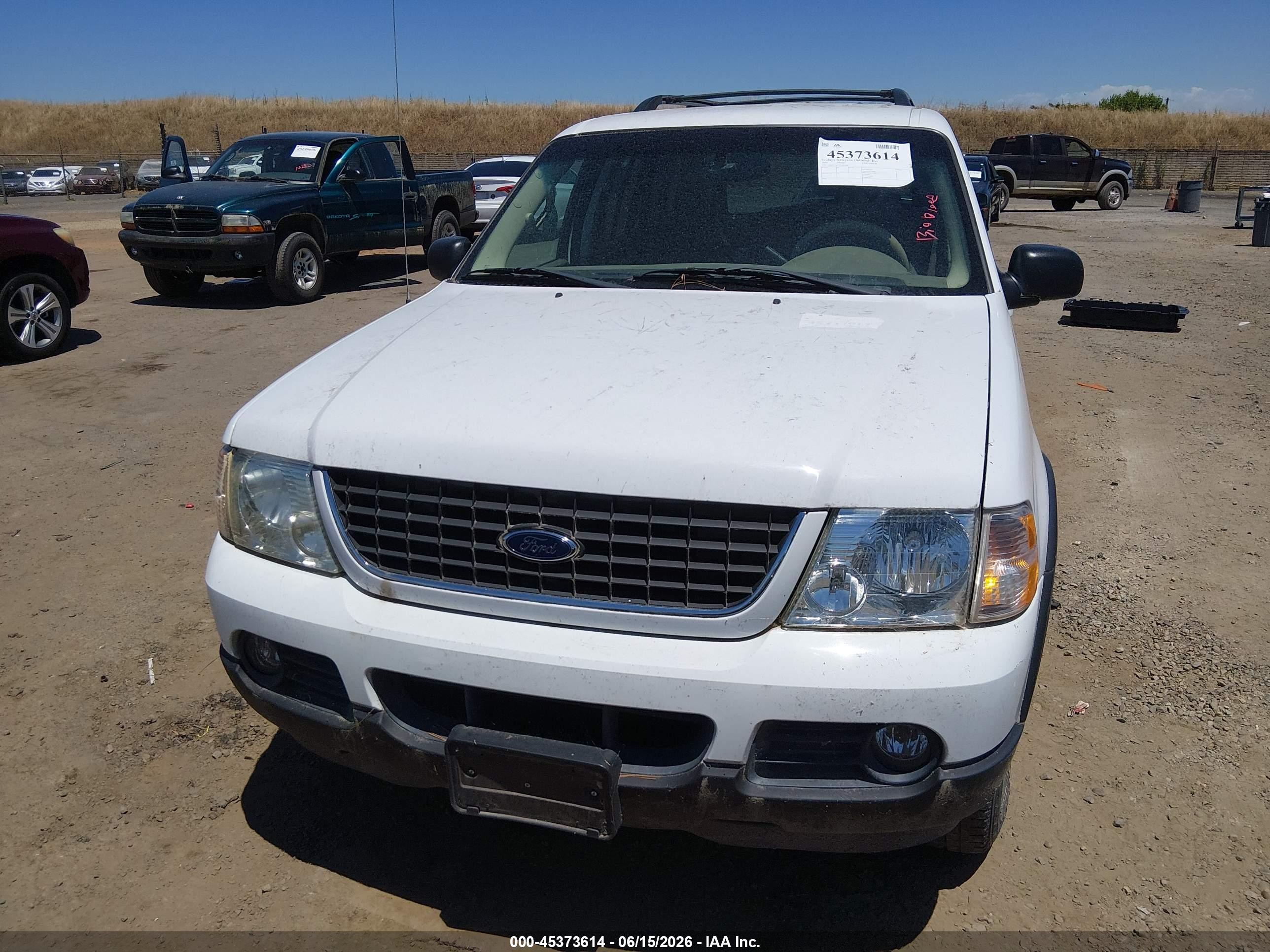 2002 Ford Explorer Eddie Bauer White vin: 1FMDU74E52ZB01940