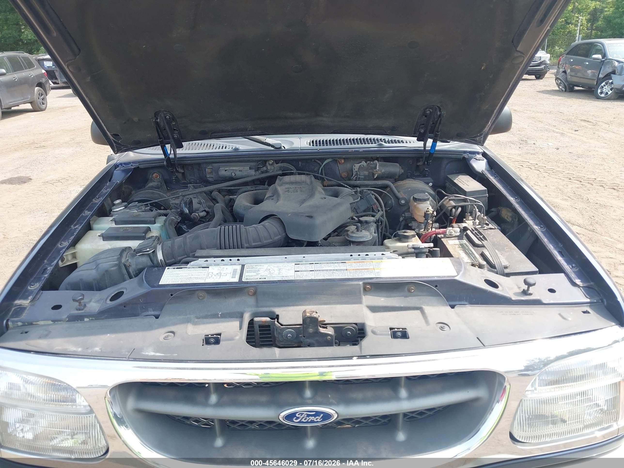 2000 Ford Explorer Eddie Bauer Dark Blue vin: 1FMDU74E7YZA66858
