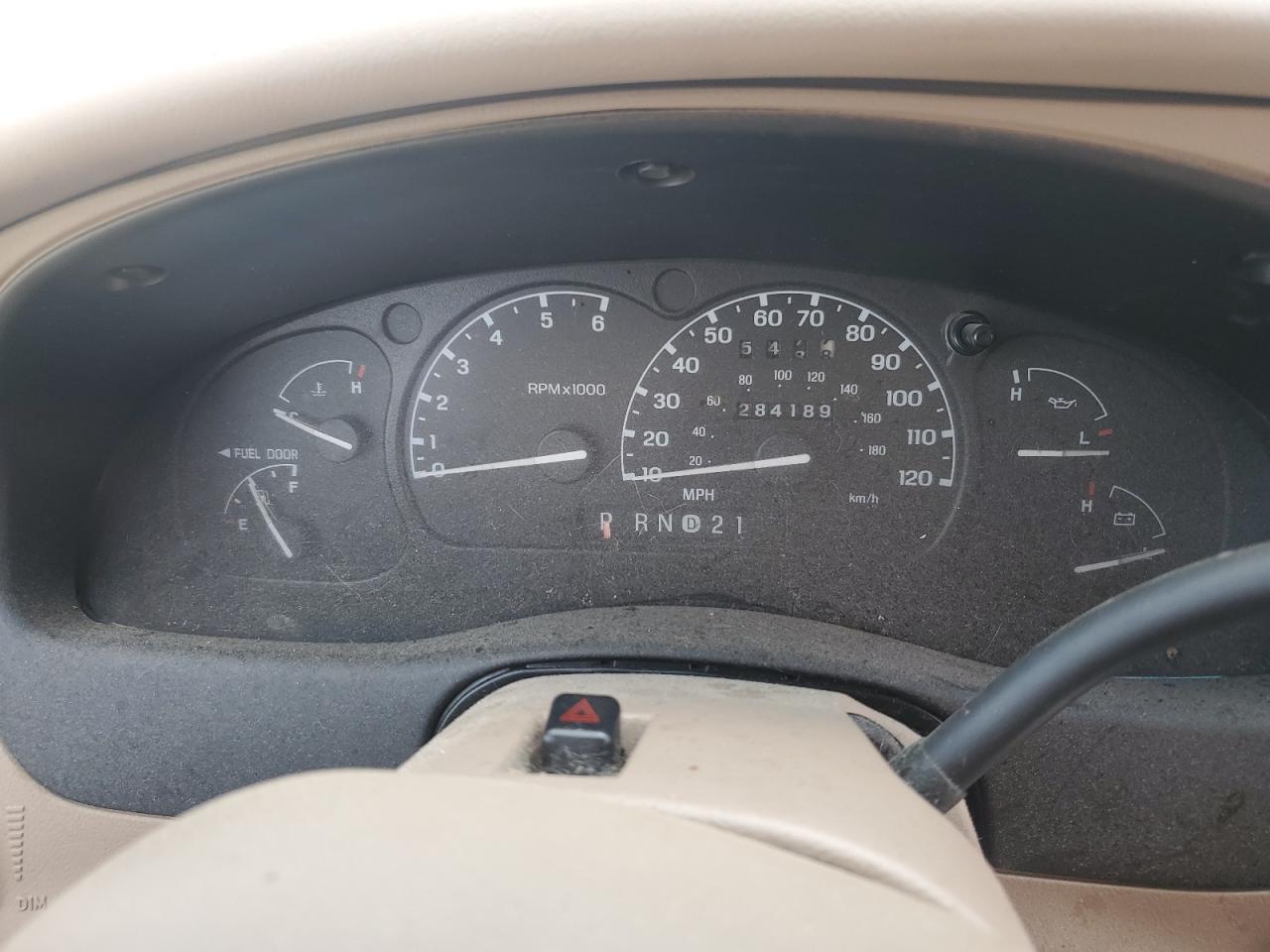 2001 Ford Explorer Eddie Bauer White vin: 1FMDU74EX1ZA30894