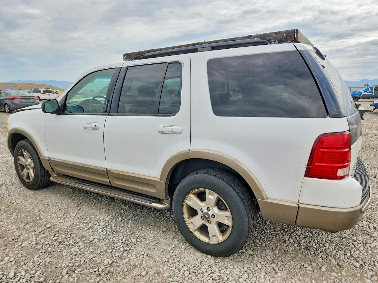 2003 Ford Explorer Eddie Bauer Белый vin: 1FMDU74K03ZB15557