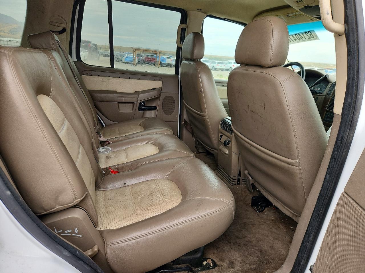 2003 Ford Explorer Eddie Bauer Белый vin: 1FMDU74K03ZB15557